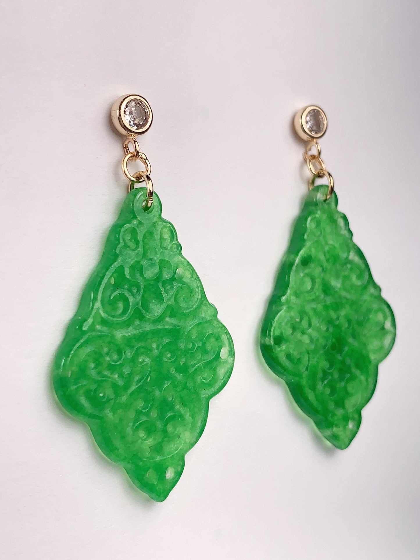 Natural Green Jade 14K Yellow Gold Filled Earrings Ear Stud Hollow carved May Birthstone