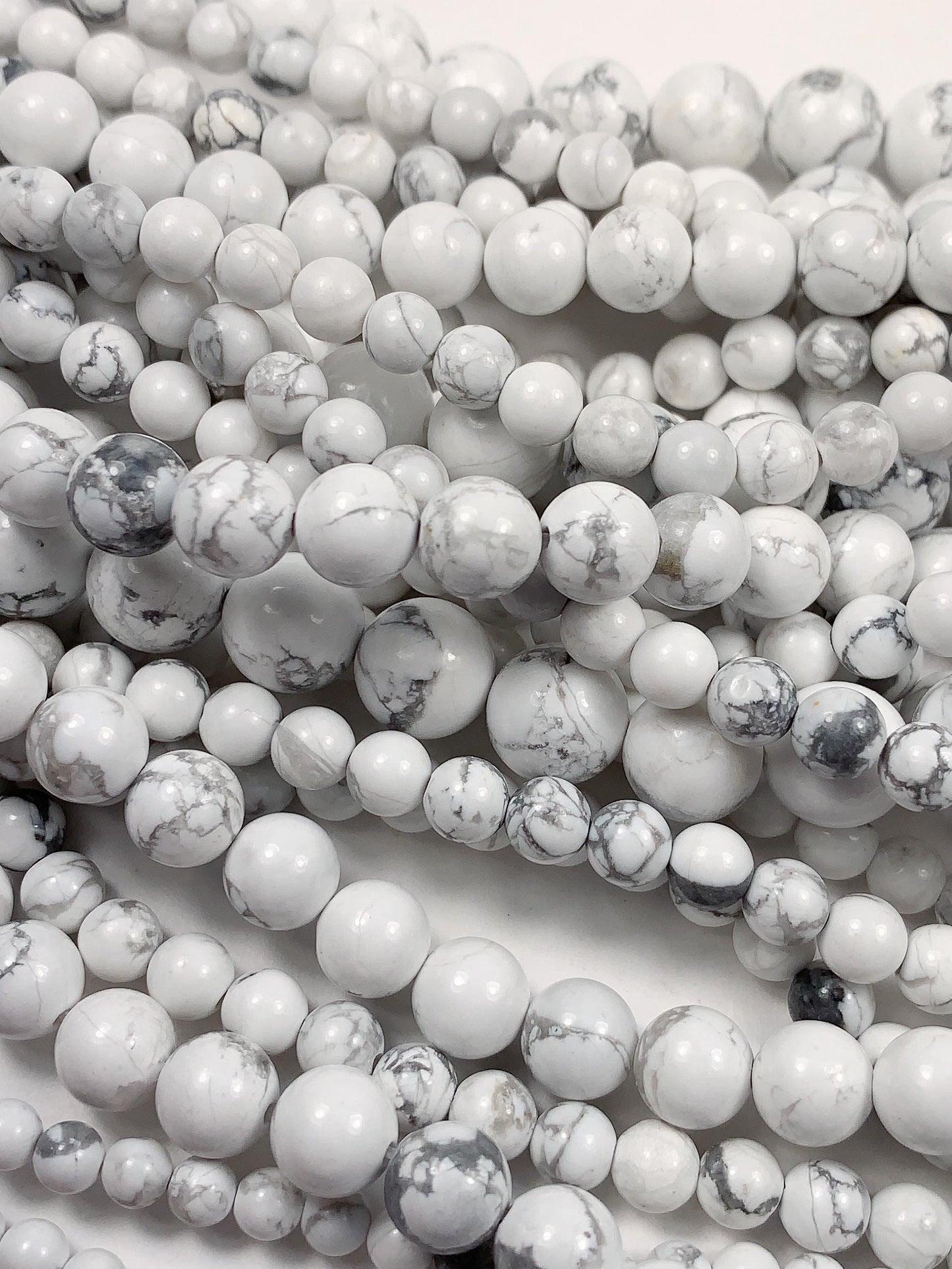 AAA Natural Howlite Beads: Gray White Smooth Round Gemstone Strand