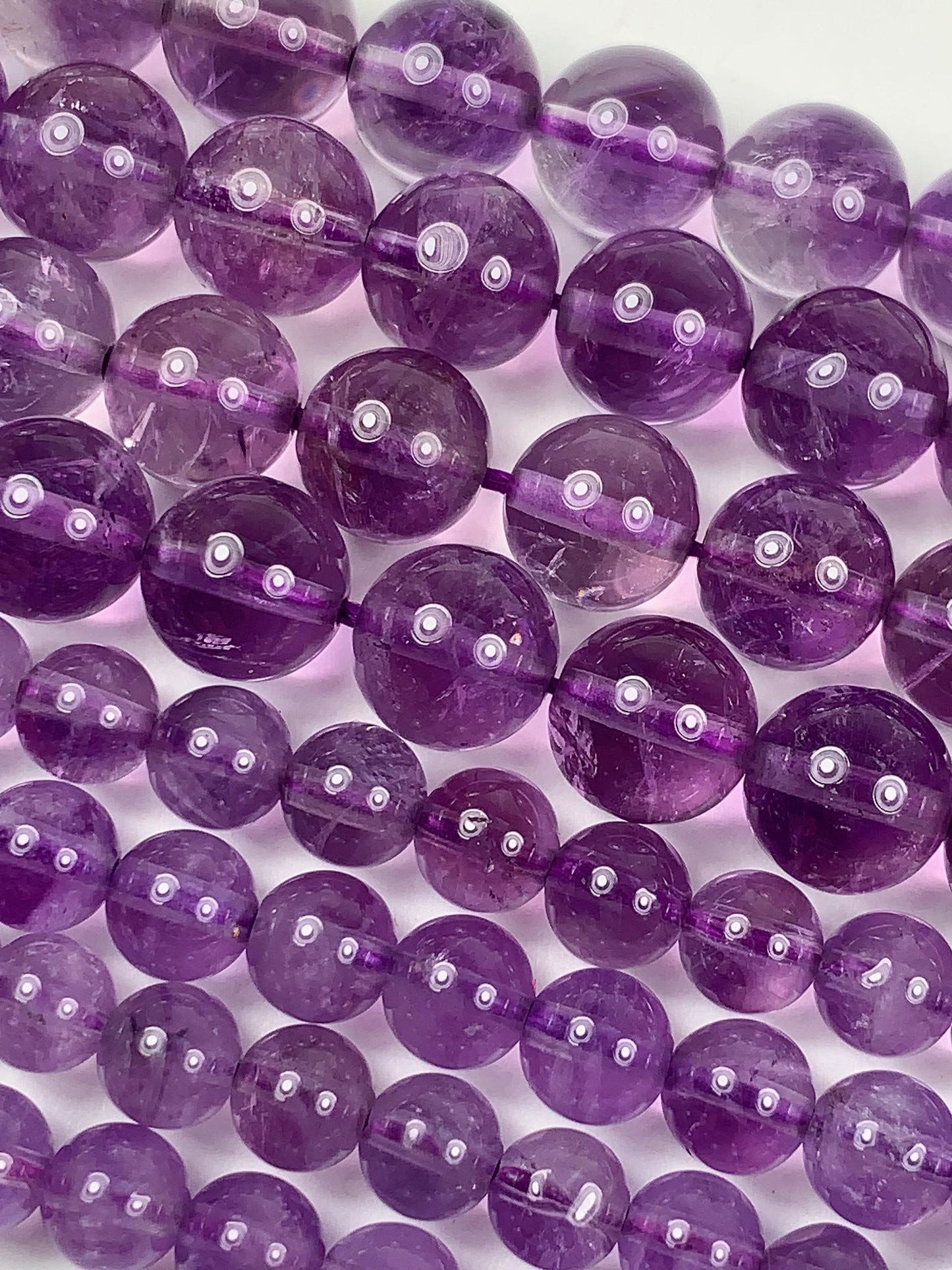 Natural Lavender Amethyst Quartz Beads: Smooth Round, 15.5" Strand