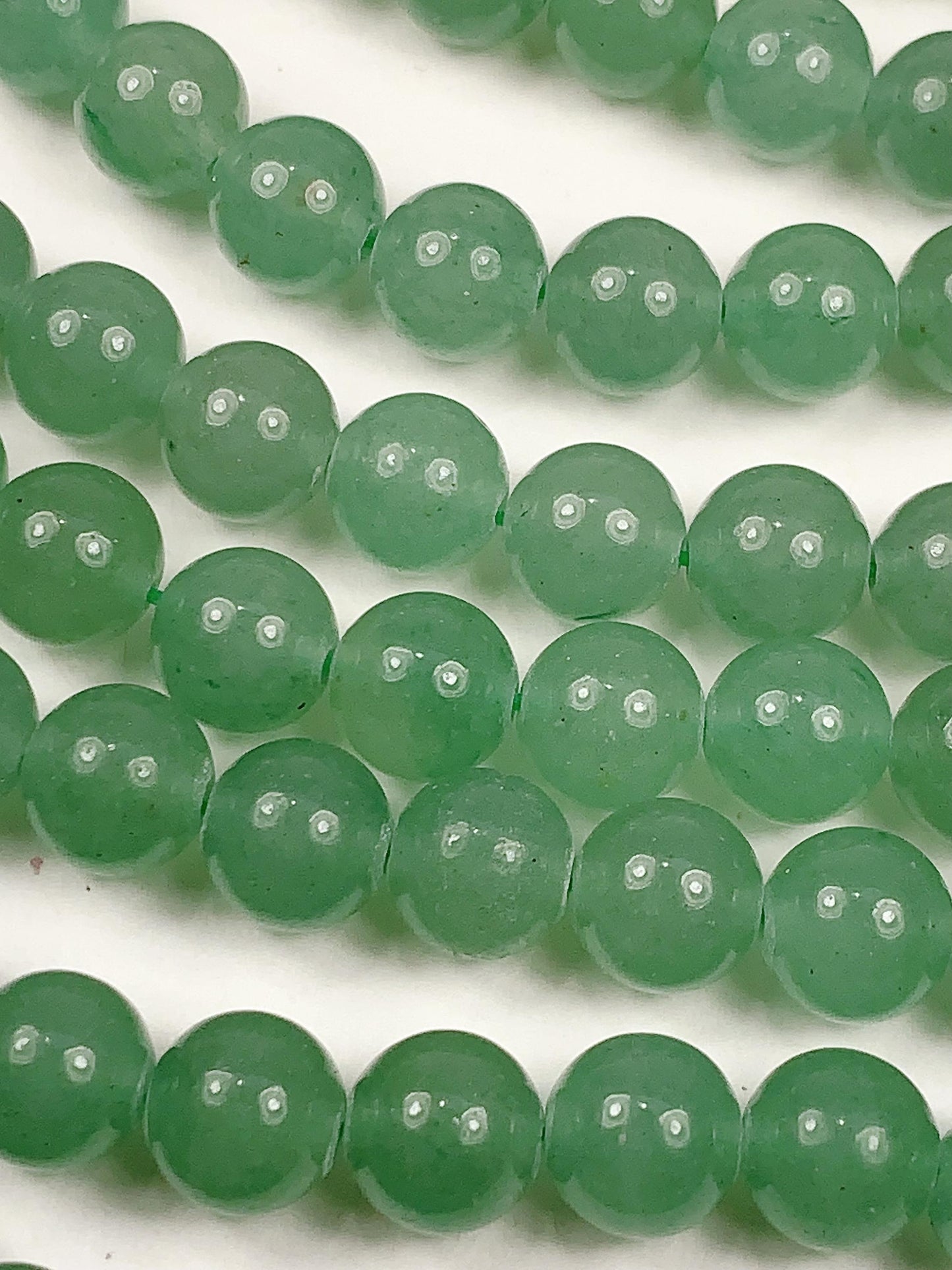 Green Aventurine Quartz Beads: Natural Smooth Round Gemstone, 15.5" Strand