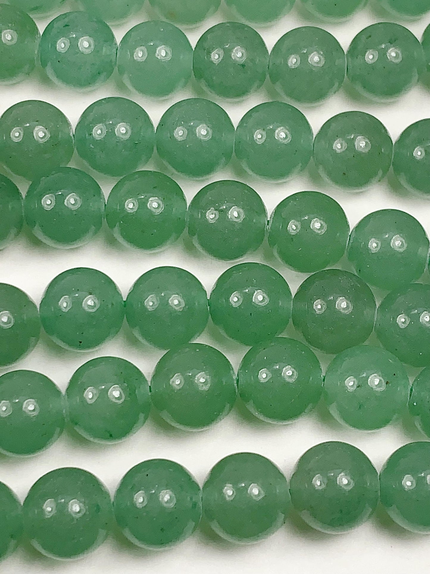 Green Aventurine Quartz Beads: Natural Smooth Round Gemstone, 15.5" Strand