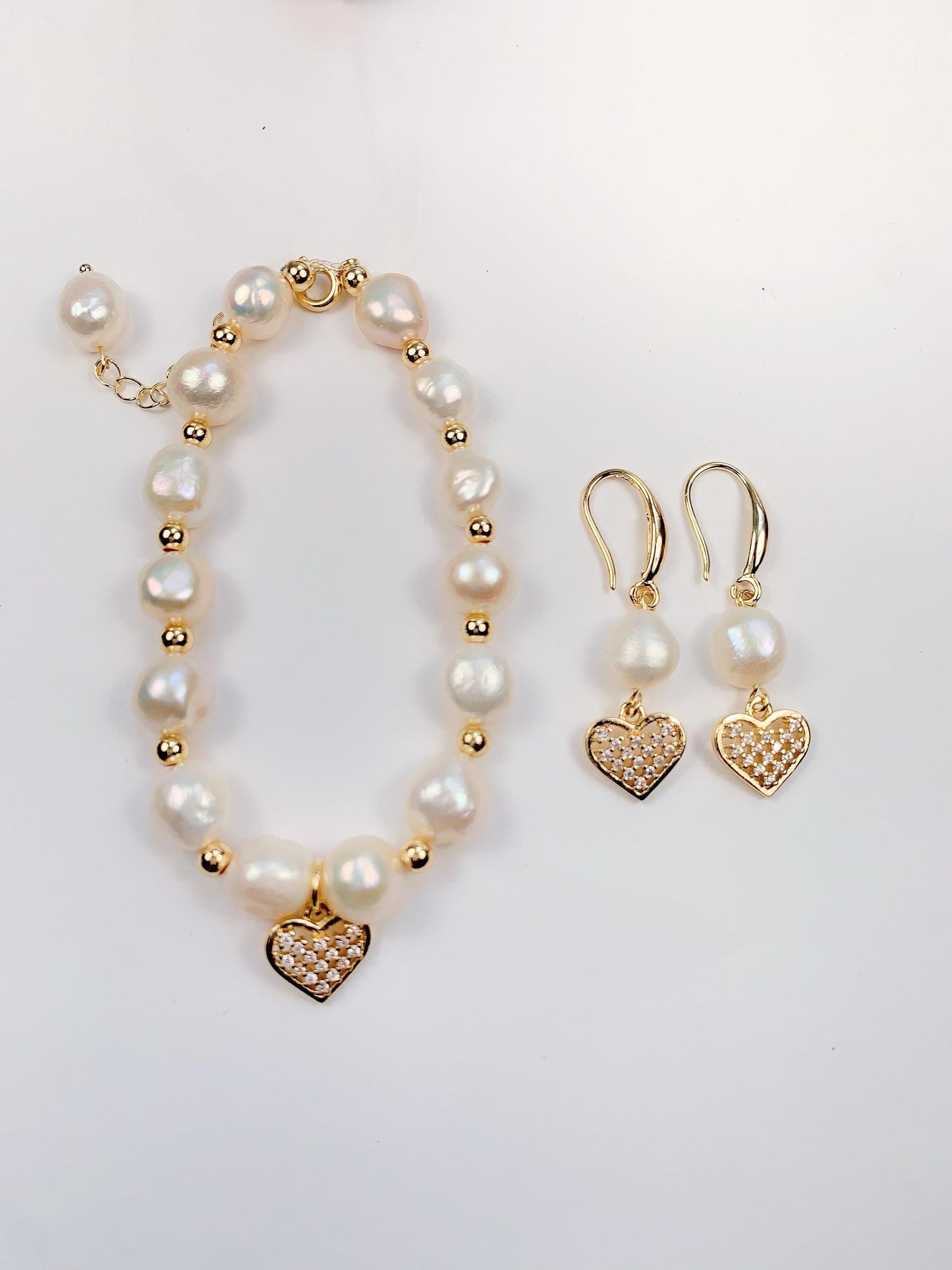 14K Gold Filled Pearl Jewelry Set: Freshwater Pearl Bracelet and Earrings