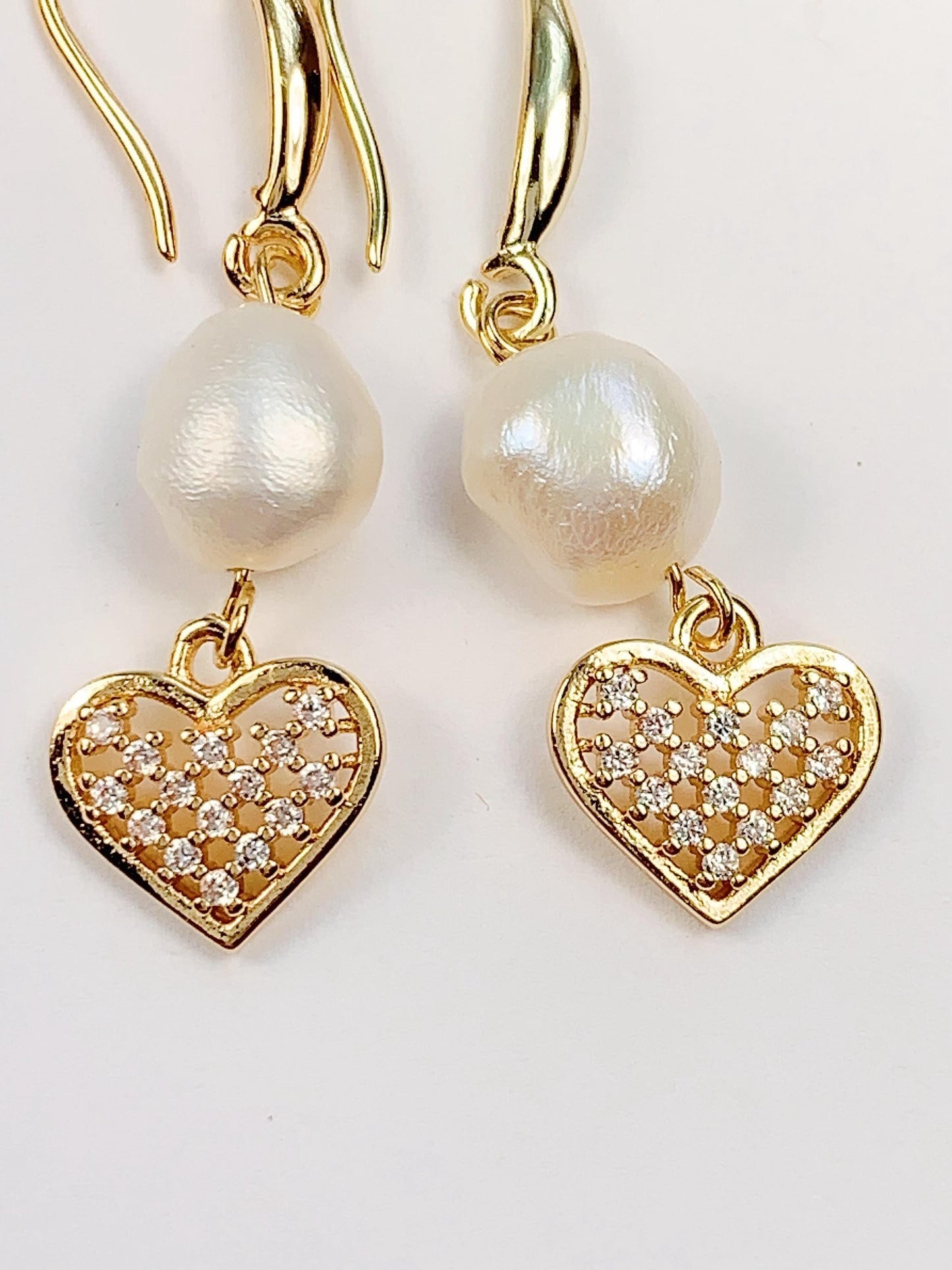 14K Gold Filled Pearl Jewelry Set: Freshwater Pearl Bracelet and Earrings