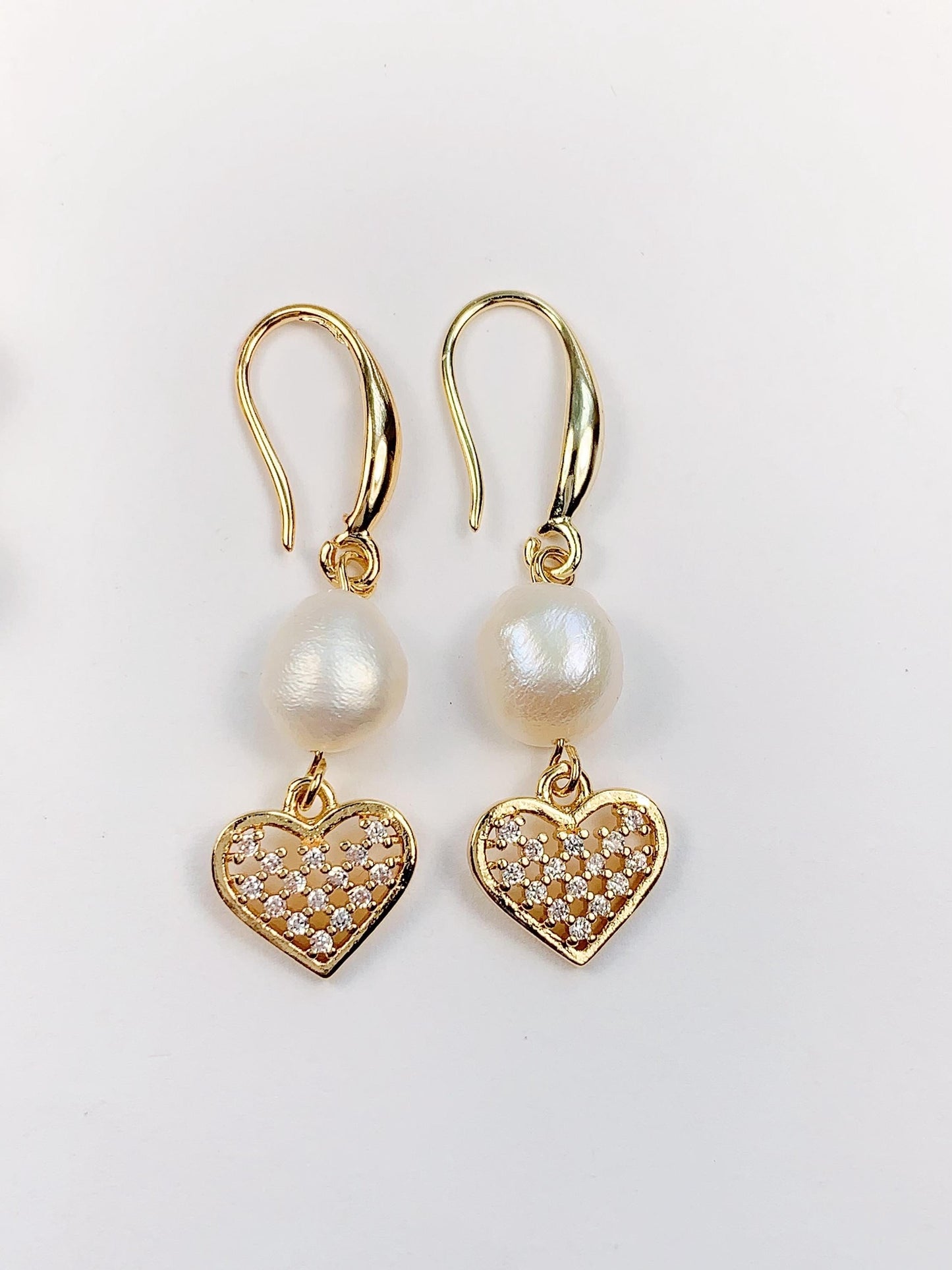 14K Gold Filled Pearl Jewelry Set: Freshwater Pearl Bracelet and Earrings