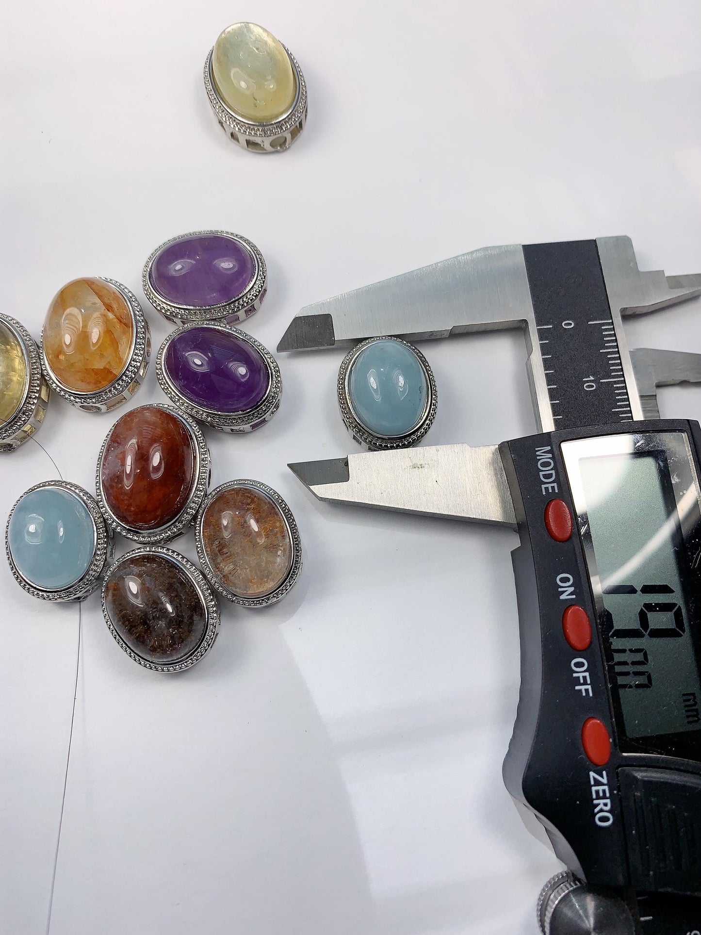 Natural Amethyst Gemstone Bead: Gold Sunstone, Aquamarine, Hematoid Quartz (19-22mm)