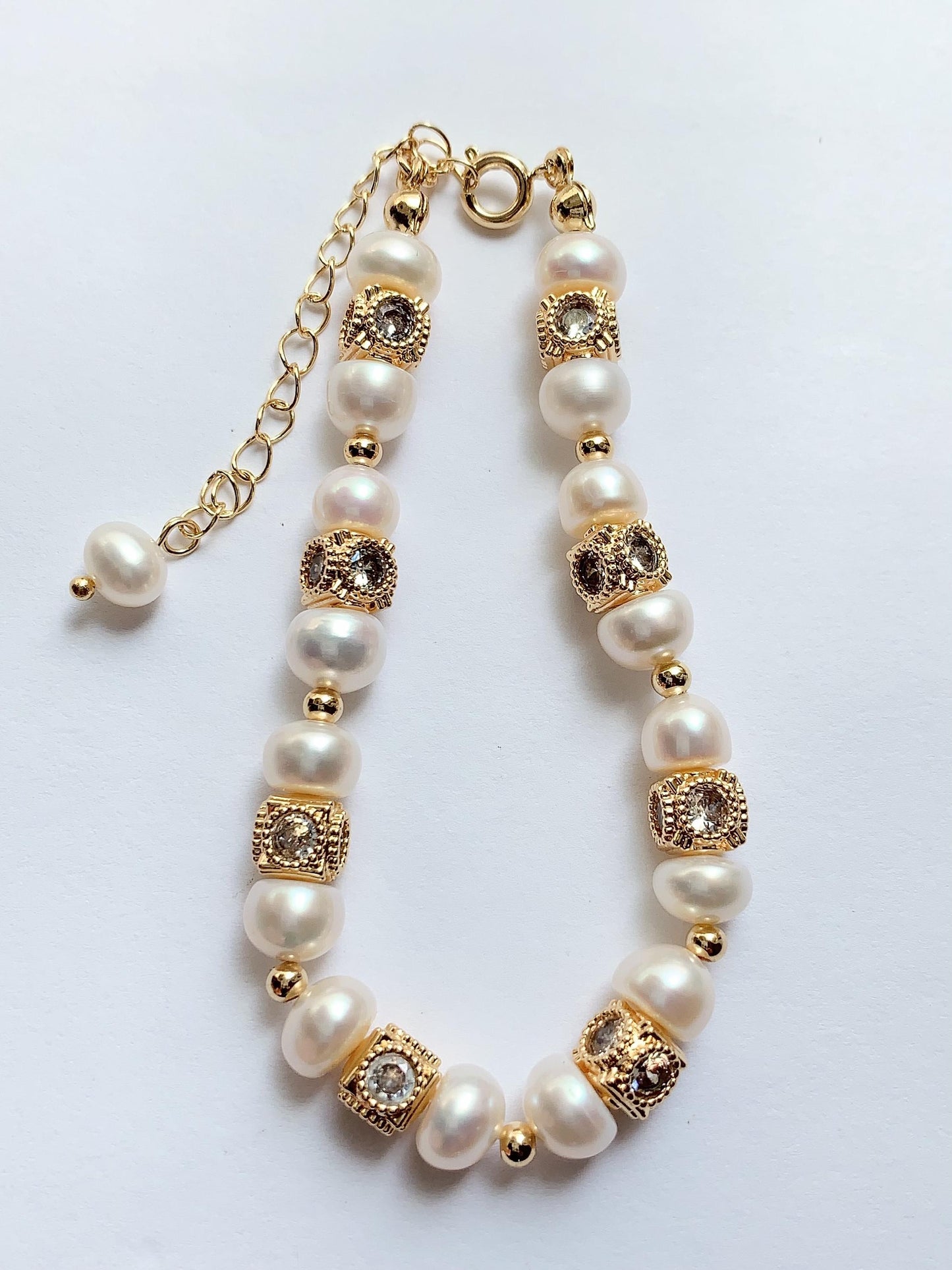 14K Gold Filled Pearl Jewelry Set: Handmade Freshwater Pearl Bracelet and Earrings