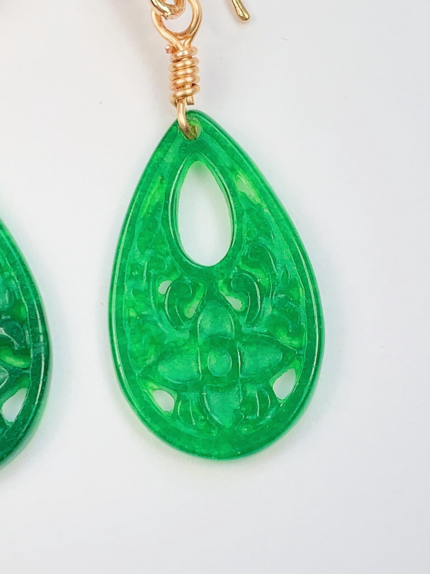 25mm Natural Green Jade 14K Yellow Gold Filled Earrings Ear Stud Handmade May Birthstone