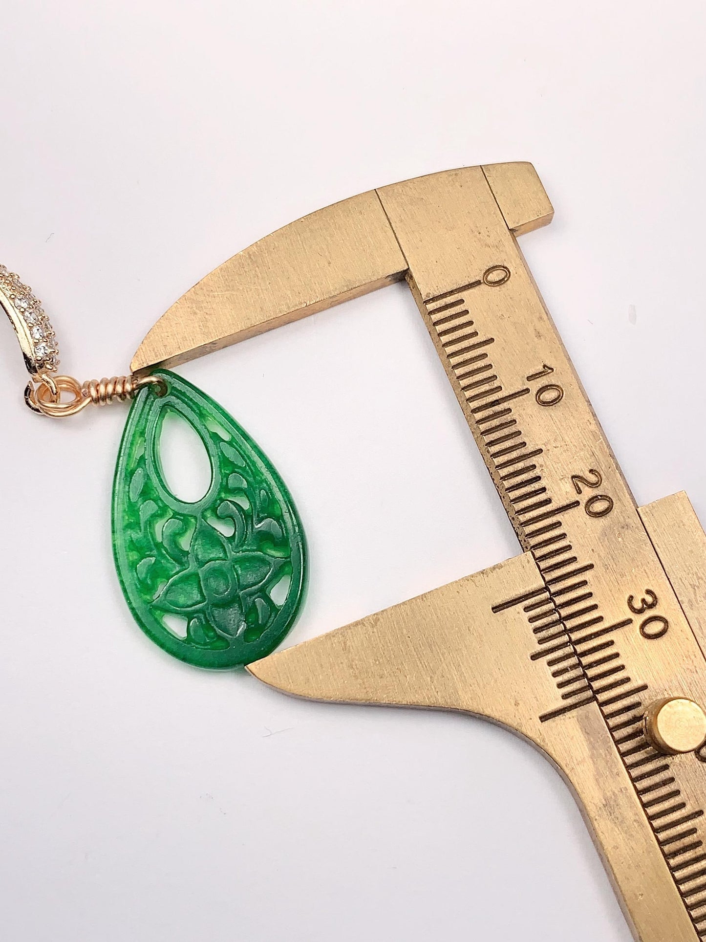 25mm Natural Green Jade 14K Yellow Gold Filled Earrings Ear Stud Handmade May Birthstone