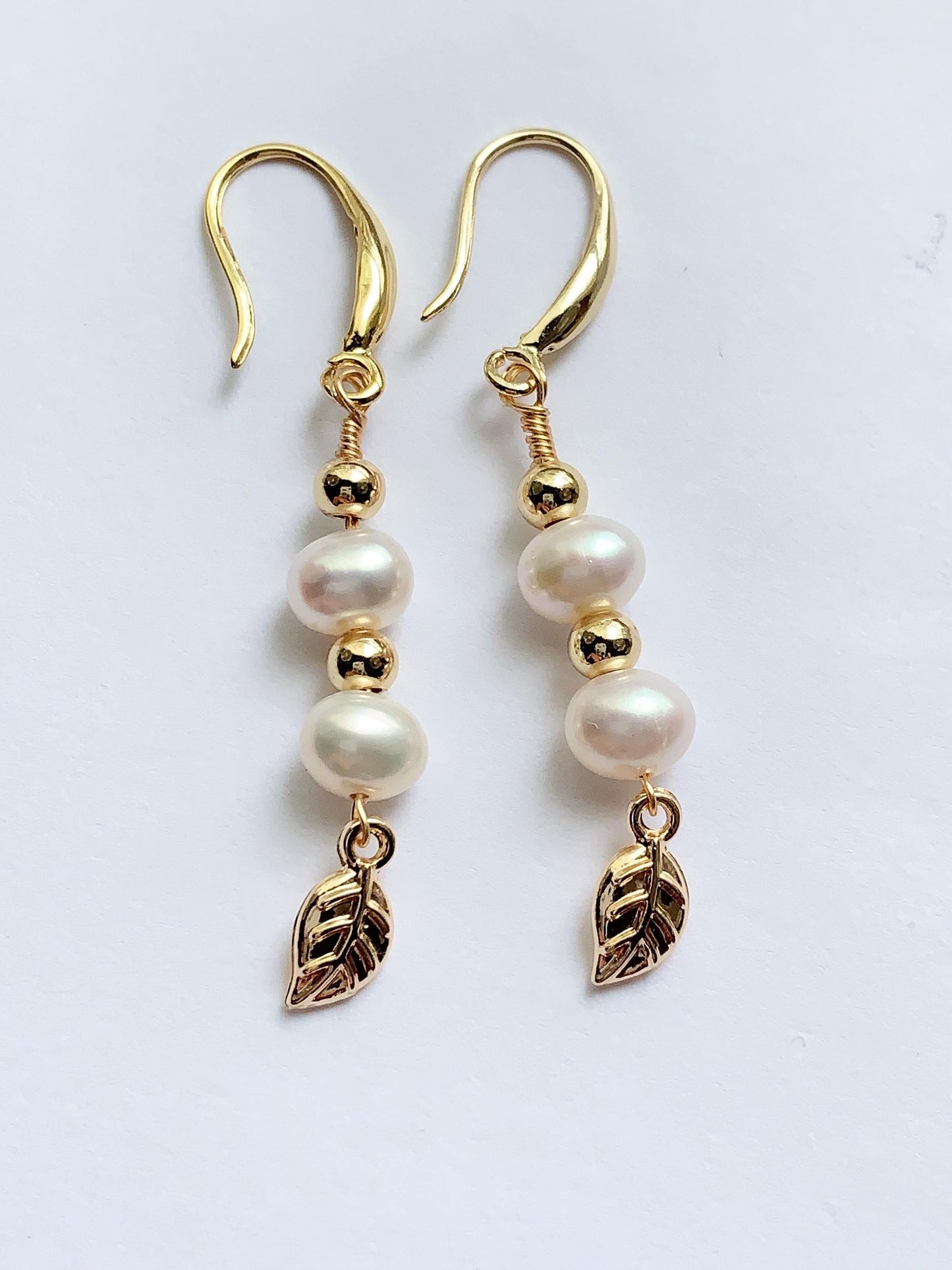 14K Gold Filled Pearl Jewelry Set: Handmade Freshwater Bracelet & Earrings