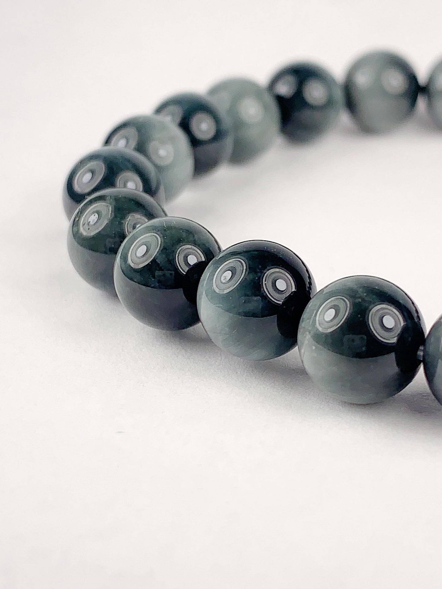 Natural Gray Hawk Eye Bracelet: AAA Gemstone, 8mm Round Beads