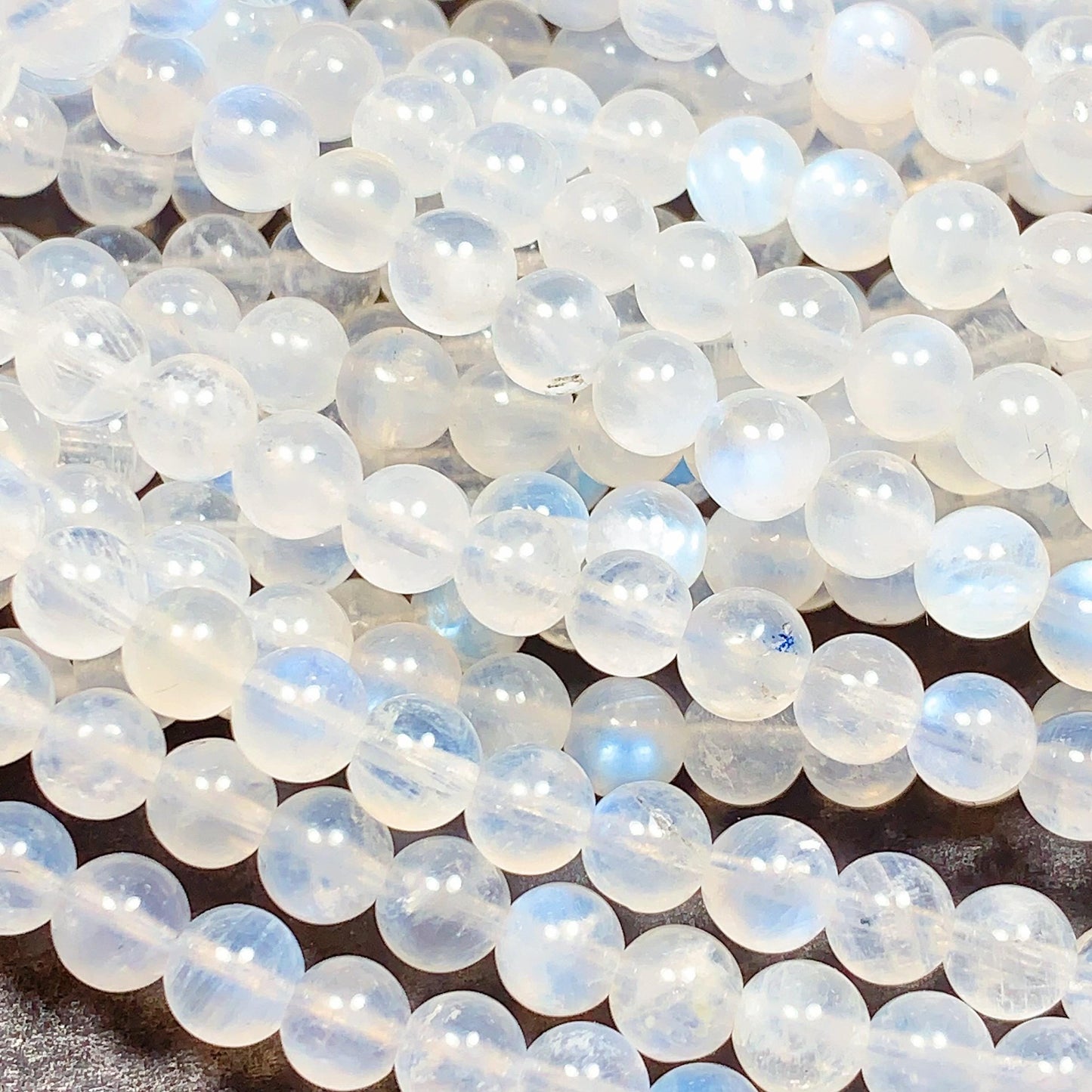 AAA Natural Blue Soft Translucent Moonstone Smooth Round Beads Gemstone 15.5  Strand 2mm 3mm 4mm 6mm 8mm 10mm Super High Quality