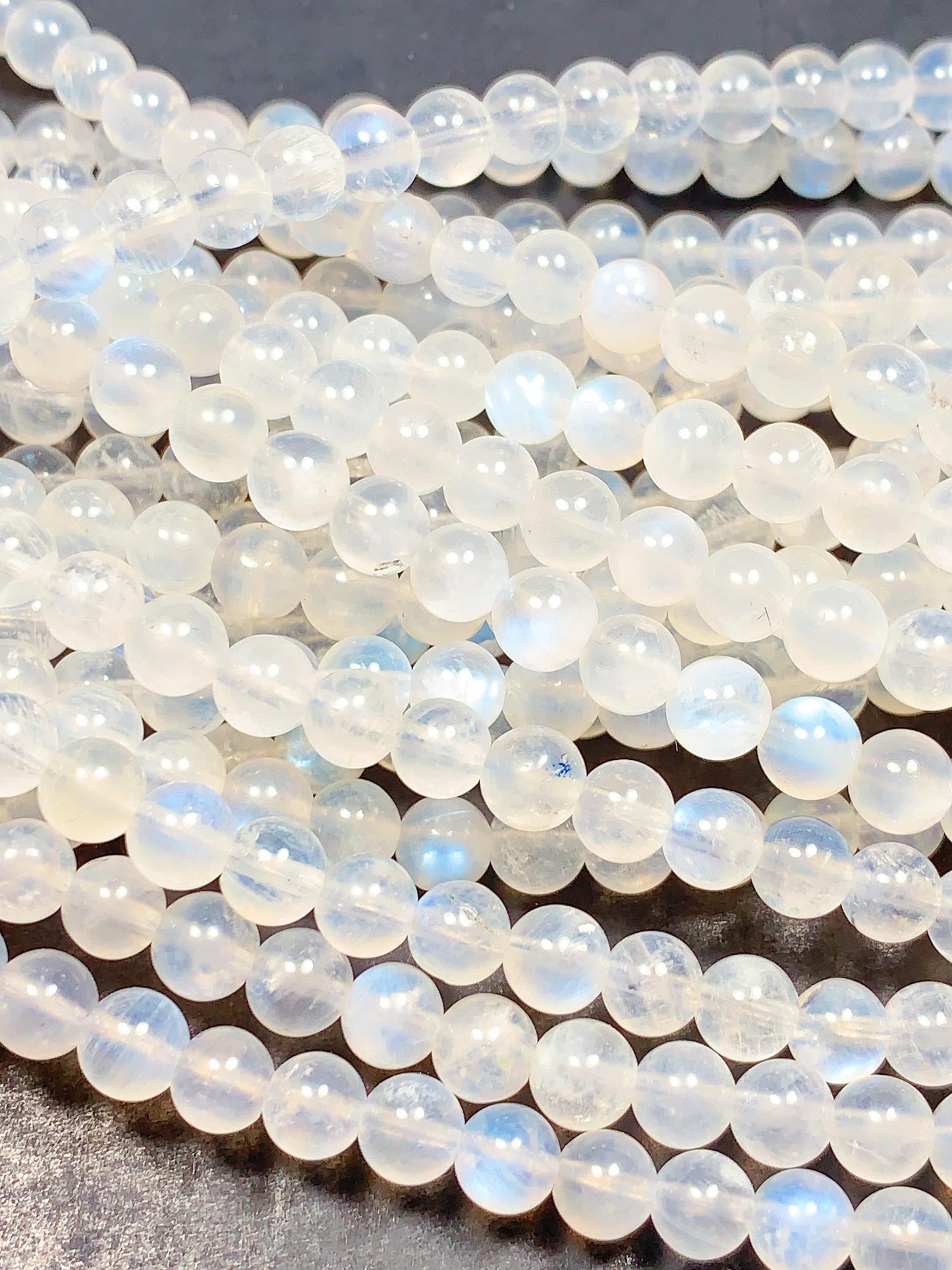 AAA Natural Blue Soft Translucent Moonstone Smooth Round Beads Gemstone 15.5  Strand 2mm 3mm 4mm 6mm 8mm 10mm Super High Quality