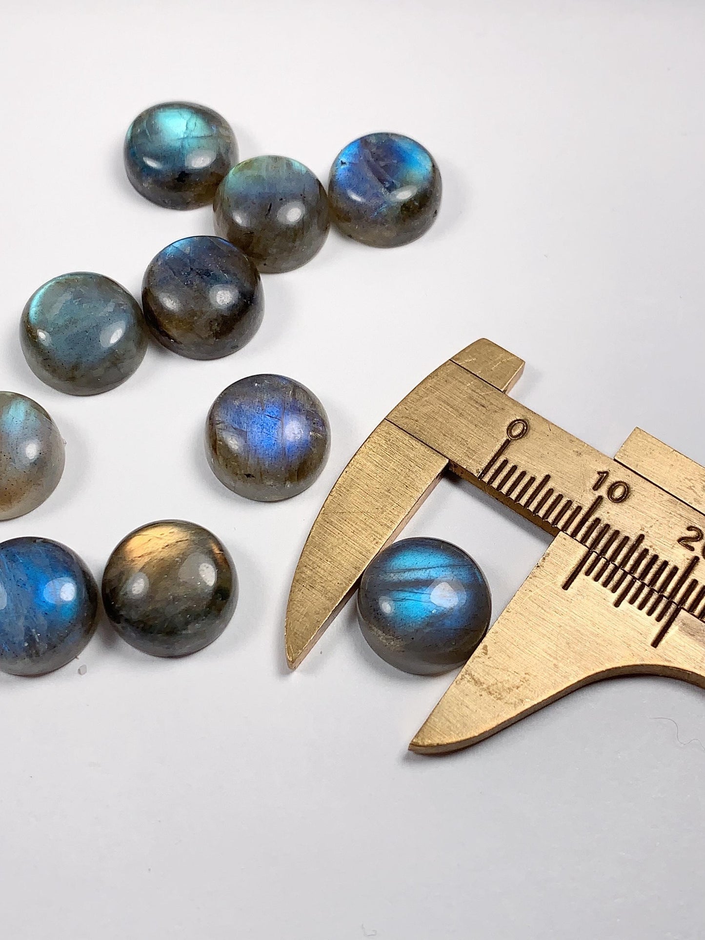 12mm Rainbow Labradorite Gemstone: Natural Round Cut Loose Gem