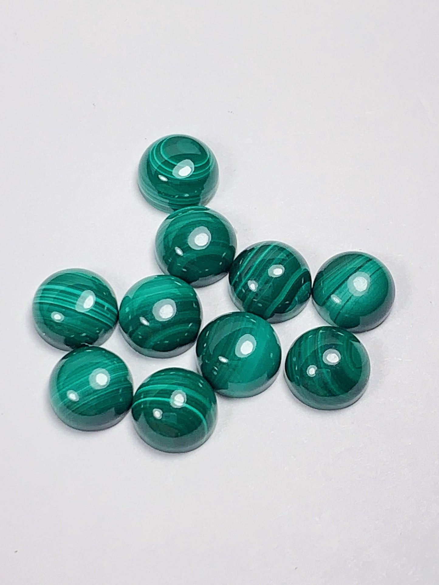 6mm AAA Grade Natural Green Malachite Gemstone: Half Round Cut