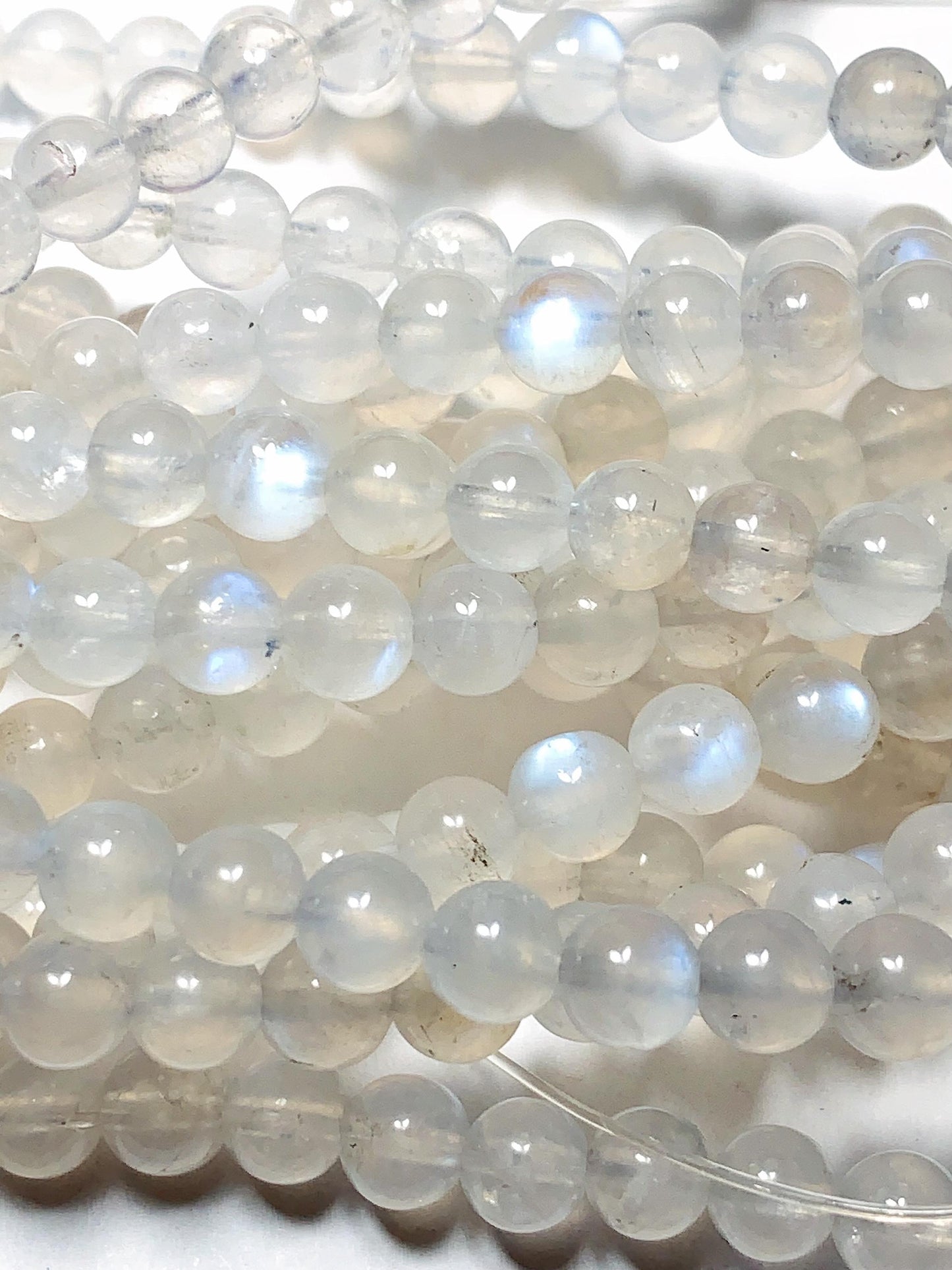 AAA Natural Blue Soft Translucent Moonstone Smooth Round Beads Gemstone 15.5  Strand 2mm 3mm 4mm 6mm 8mm 10mm Super High Quality