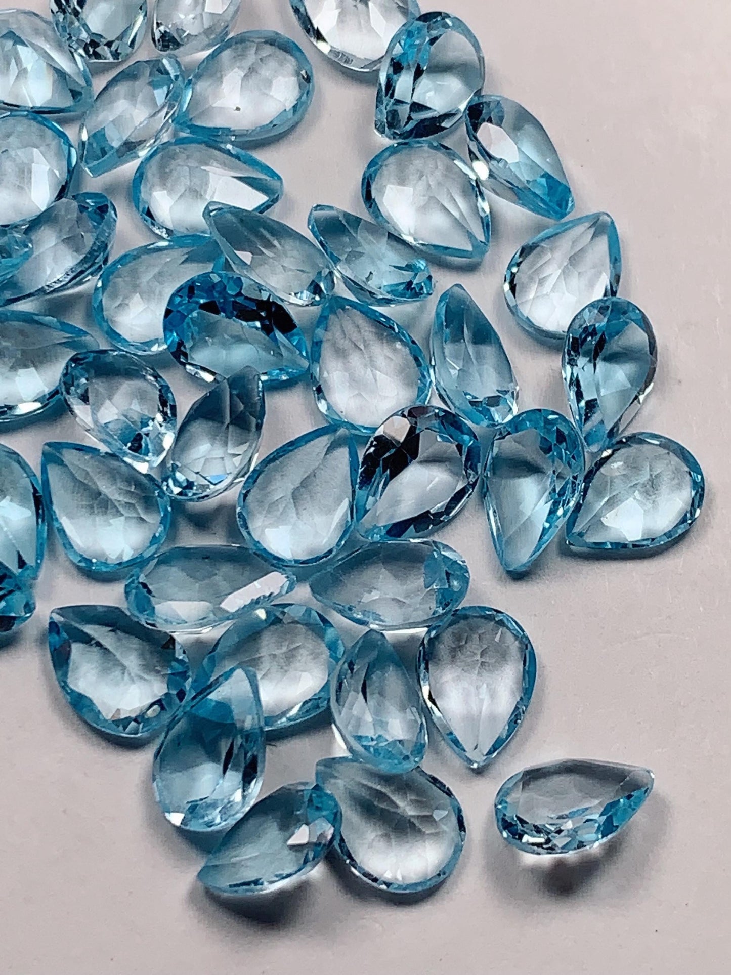 8mmx6mm Grade AAA Genuine Natural Sky Blue Topaz  Loose Gems Gemstone faceted Drop cut