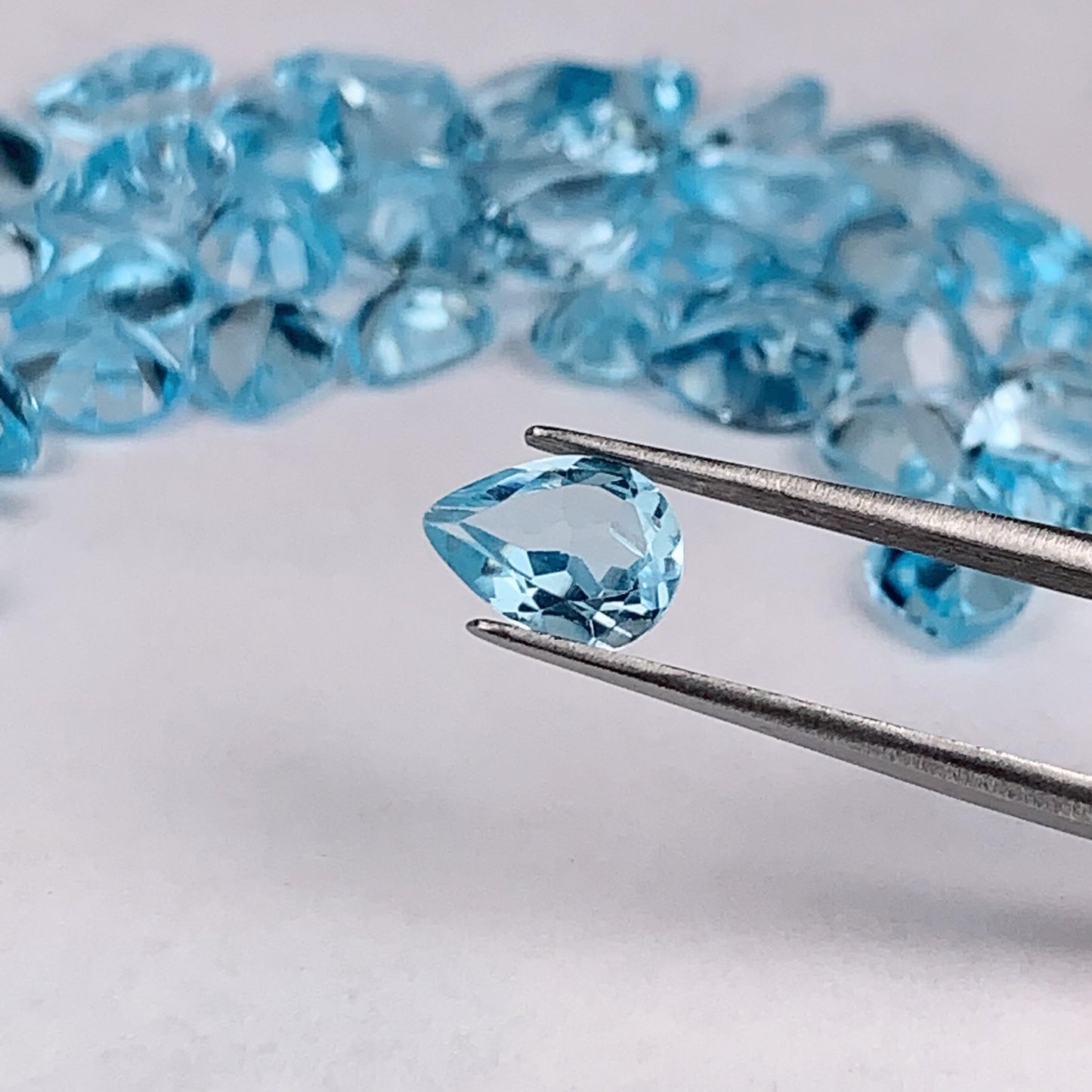 8mmx6mm Grade AAA Genuine Natural Sky Blue Topaz  Loose Gems Gemstone faceted Drop cut