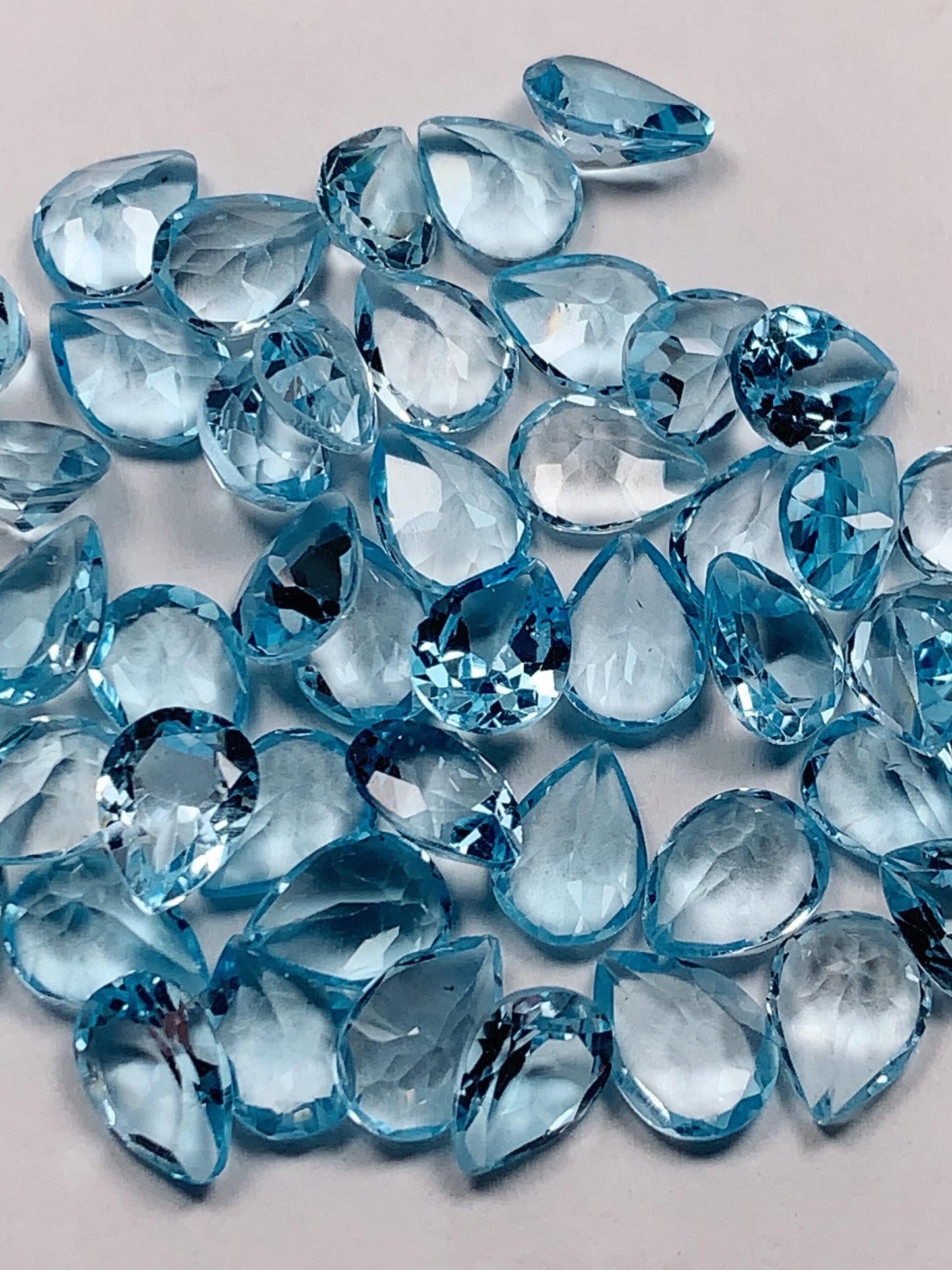 8mmx6mm Grade AAA Genuine Natural Sky Blue Topaz  Loose Gems Gemstone faceted Drop cut