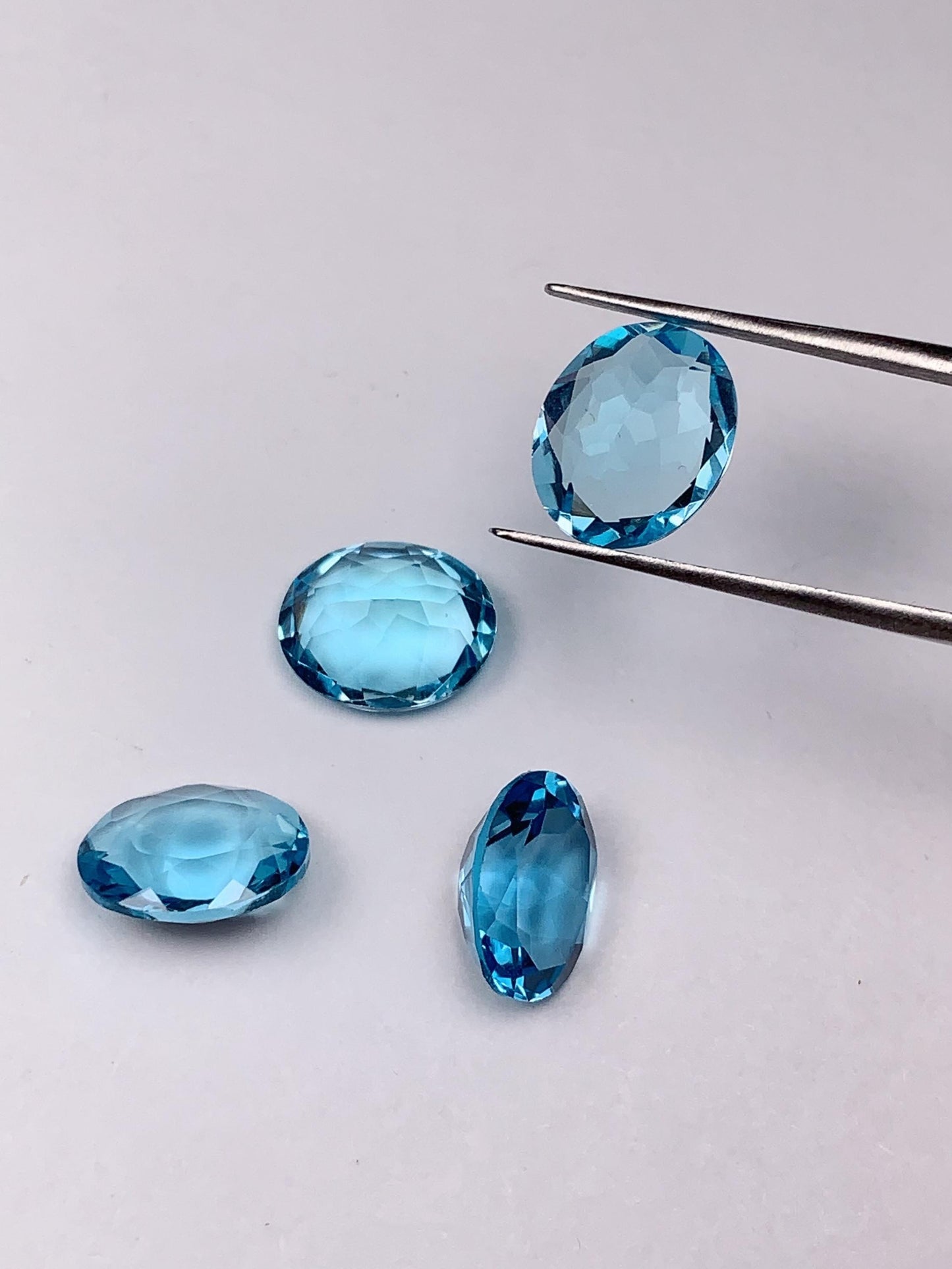 9x11mm  Grade AAA Genuine Natural Blue Topaz Loose Gems Gemstone faceted oval cut
