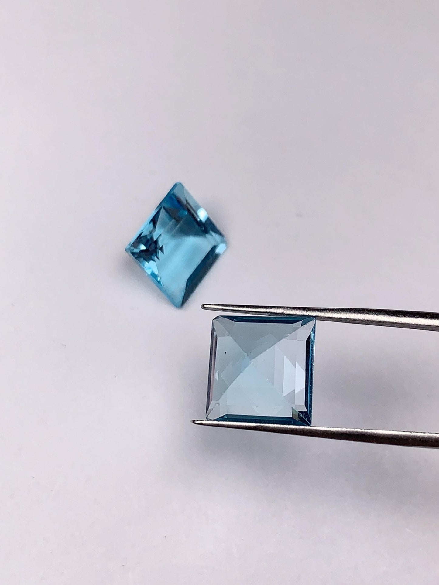 10mm Grade AAA Genuine Natural Blue Topaz Loose Gems Gemstone faceted Square cut