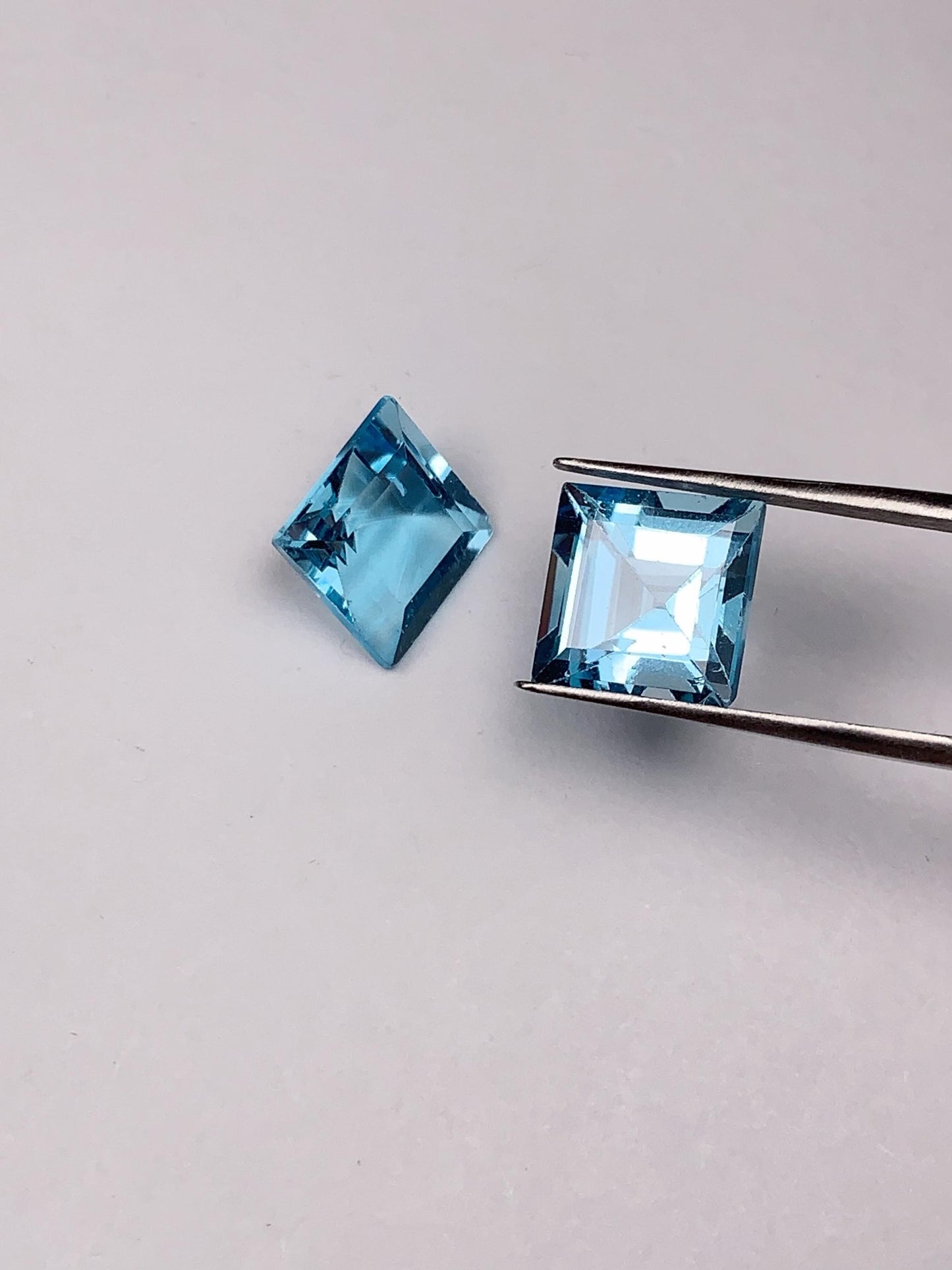 10mm Grade AAA Genuine Natural Blue Topaz Loose Gems Gemstone faceted Square cut