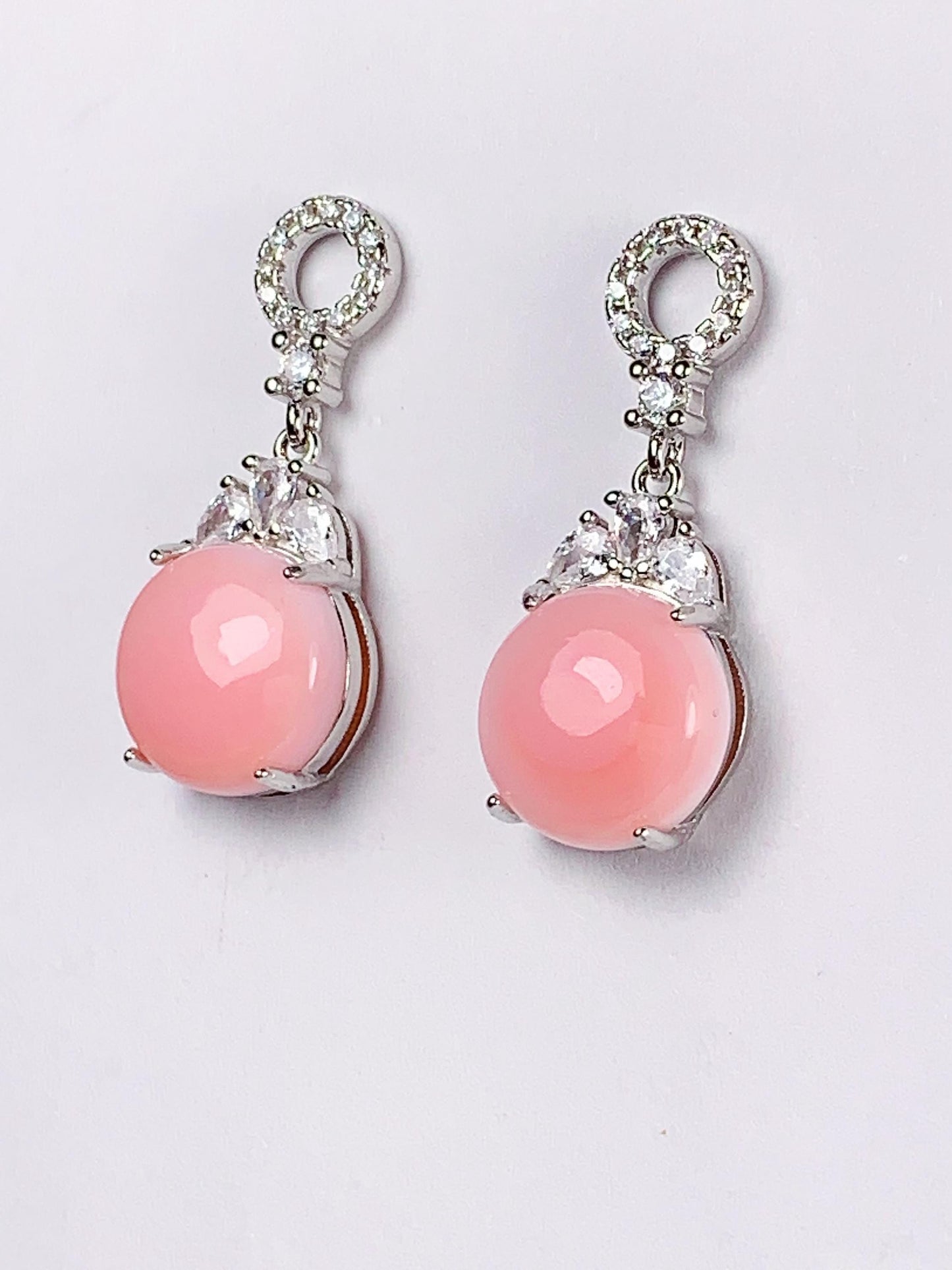 Pink Queen Conch Sterling Silver Earrings: 18K White Gold Plated