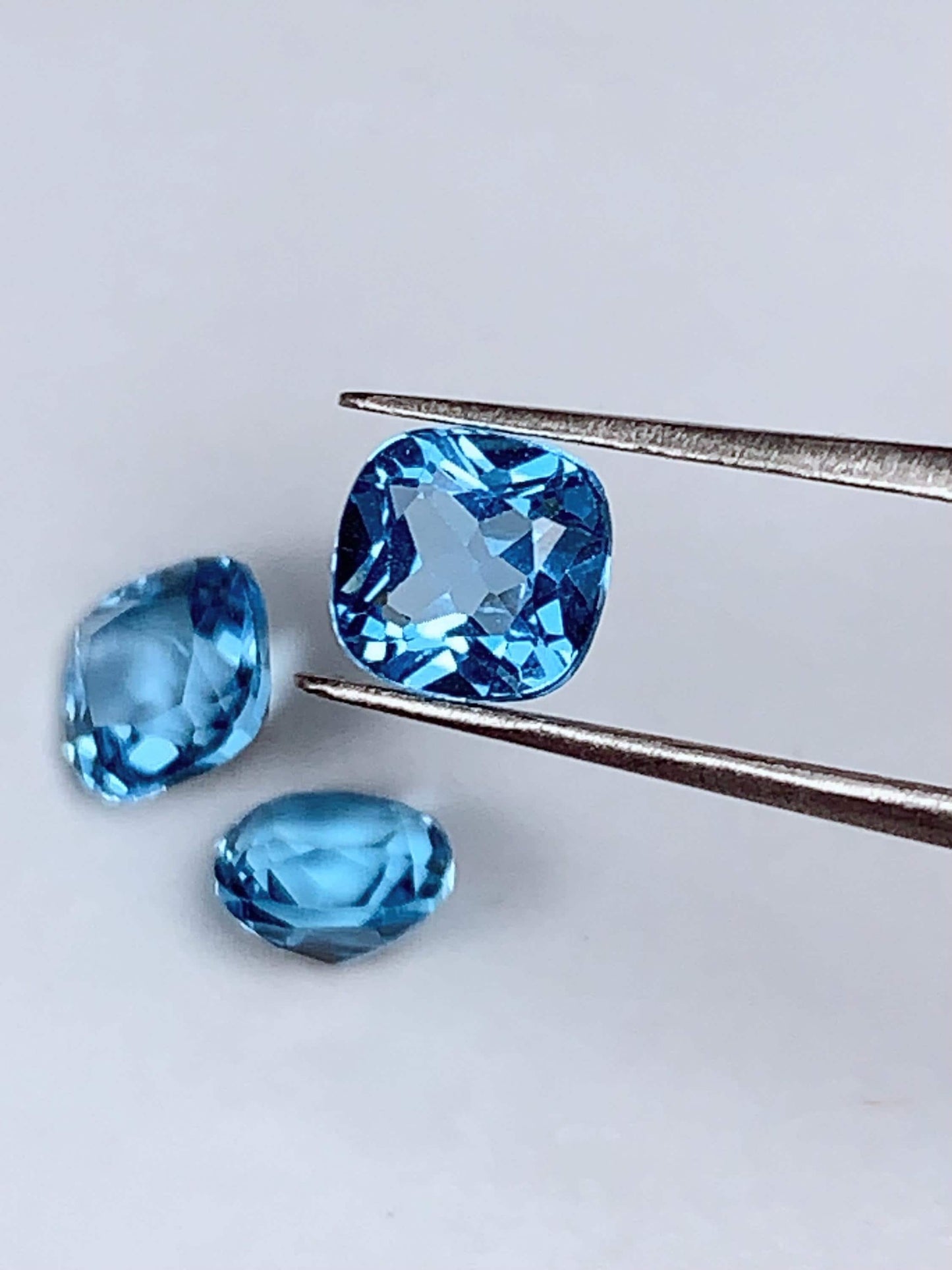 6mm Grade AAA Genuine Natural Blue Topaz Loose Gems Gemstone faceted Square cut