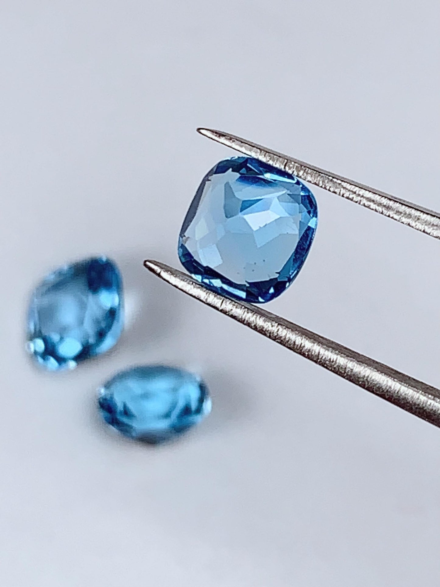 6mm Grade AAA Genuine Natural Blue Topaz Loose Gems Gemstone faceted Square cut