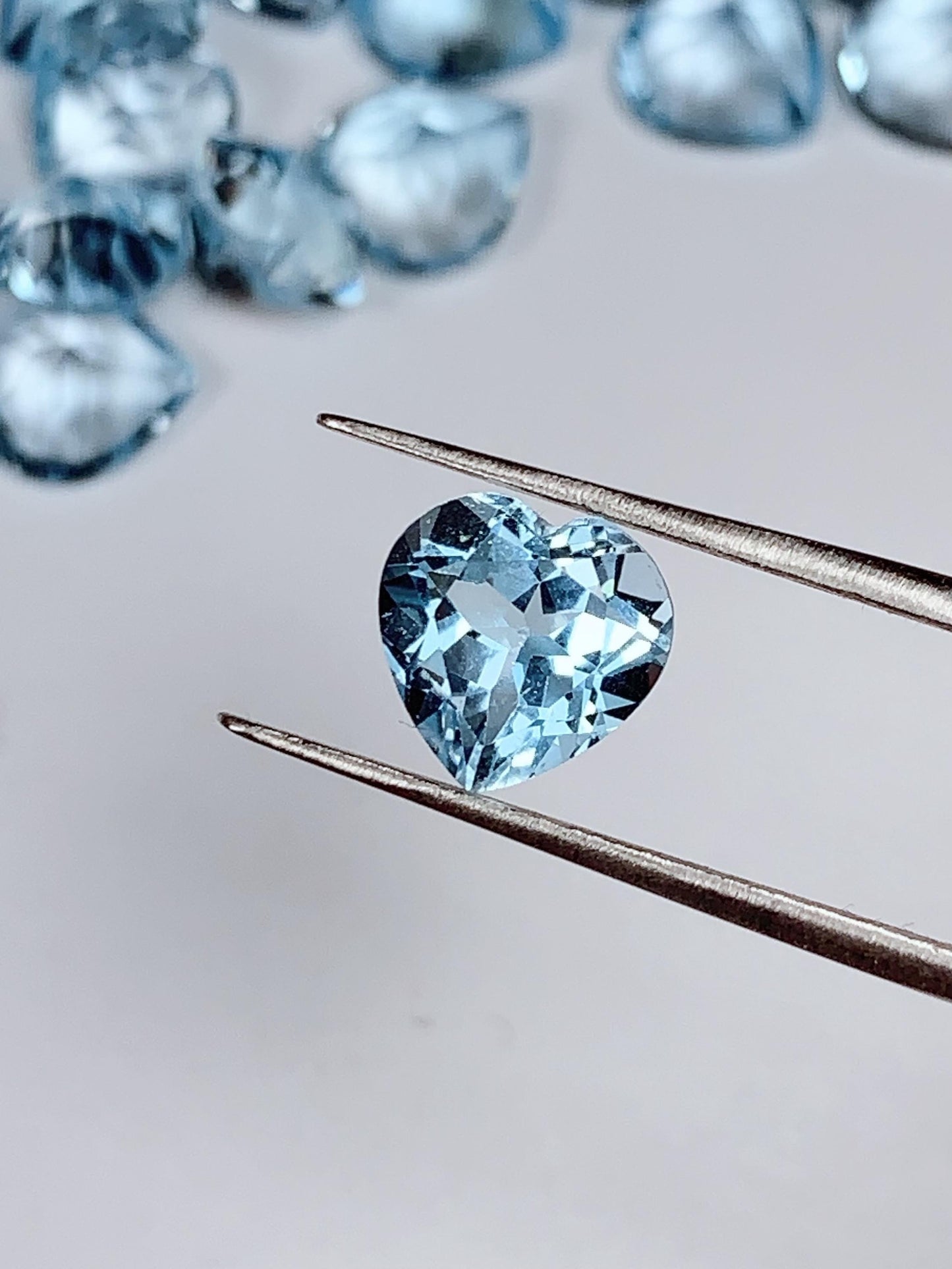 8mm Grade AAA Genuine Natural Blue Topaz Loose Gems Gemstone faceted heart cut