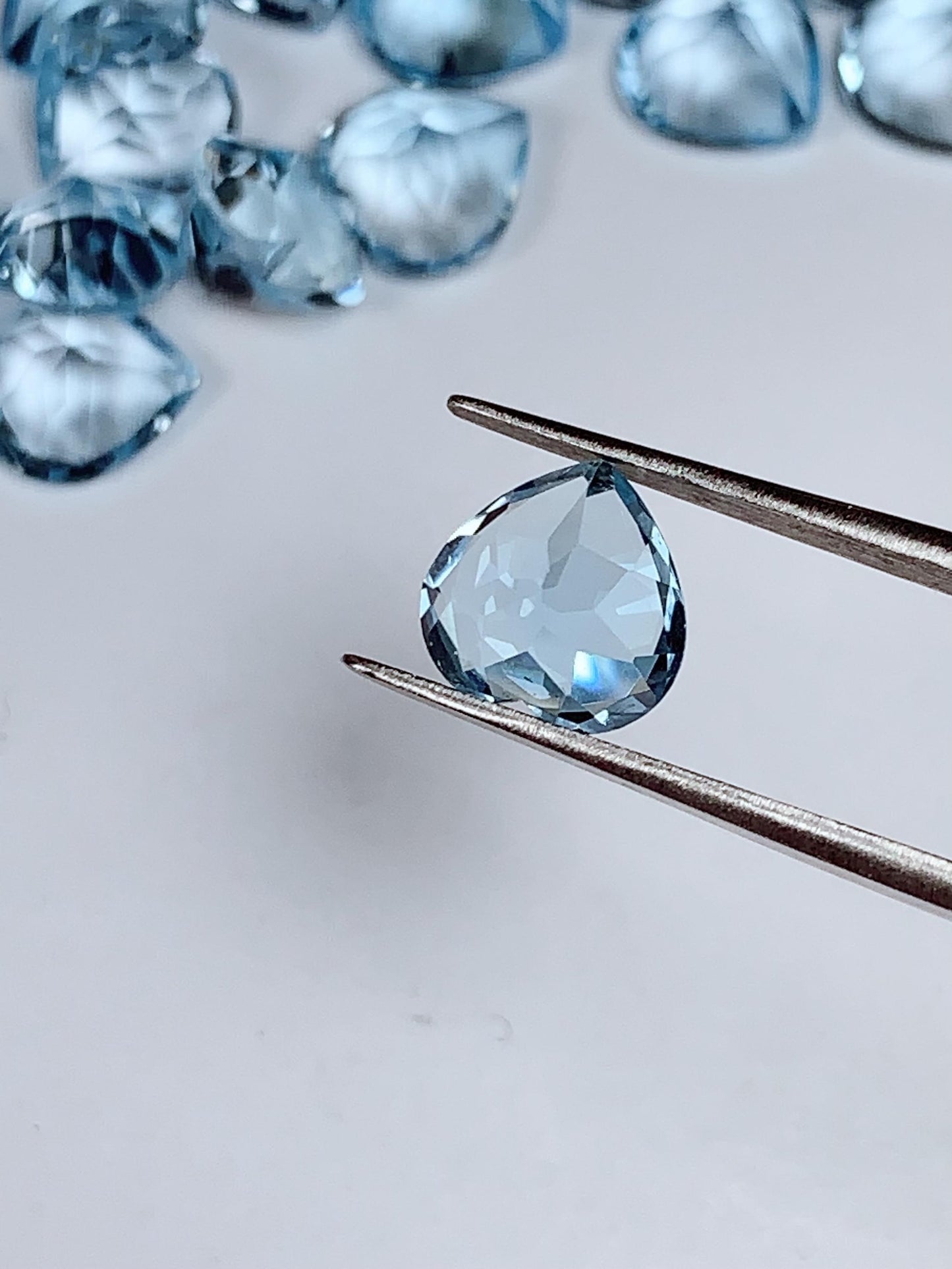8mm Grade AAA Genuine Natural Blue Topaz Loose Gems Gemstone faceted heart cut