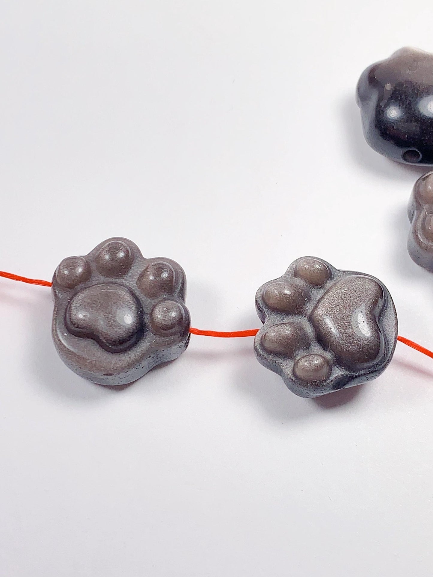 16mm Good Detail Carved  Natural Black Silver Obsidian cat feet beads Loose Gems Gemstone