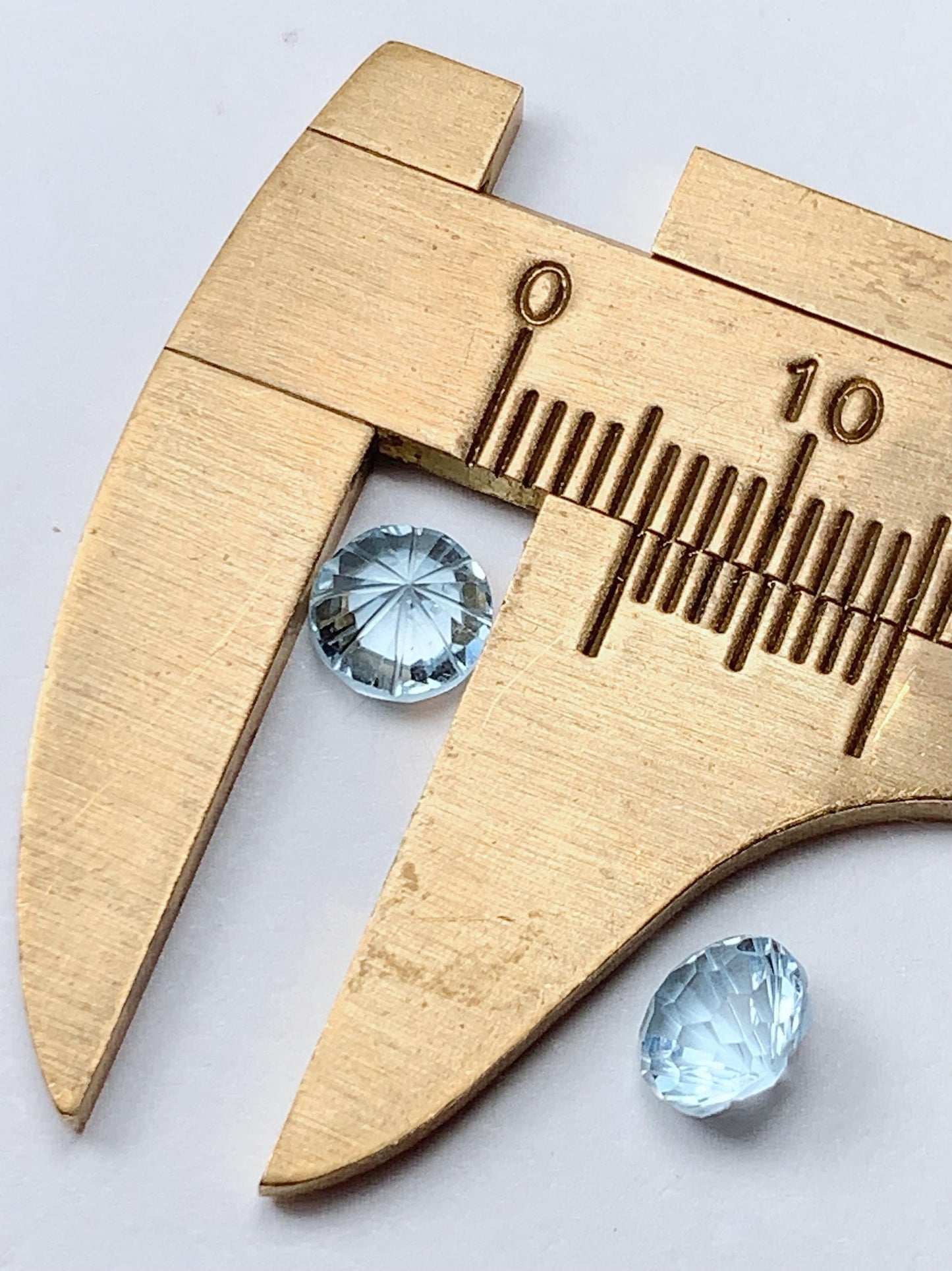 6mm Grade AAA Genuine Natural Blue Topaz  Loose Gems Gemstone faceted round Fireworks Cut