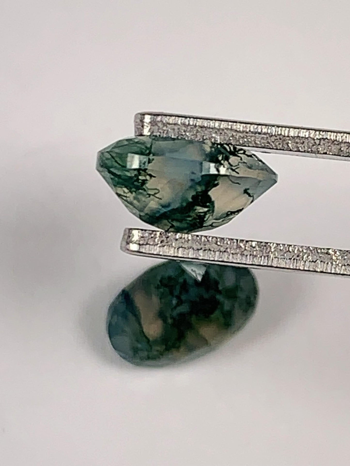 AAA Green Moss Agate Gemstone: 8x6mm Faceted Oval Cut