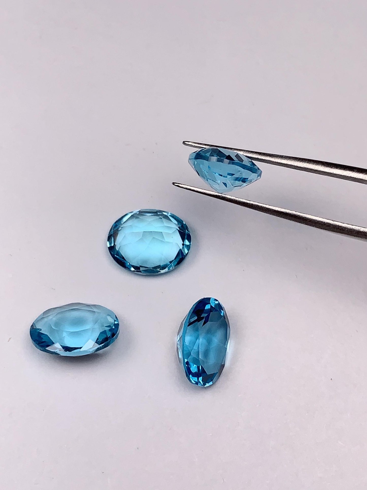 9x11mm  Grade AAA Genuine Natural Blue Topaz Loose Gems Gemstone faceted oval cut