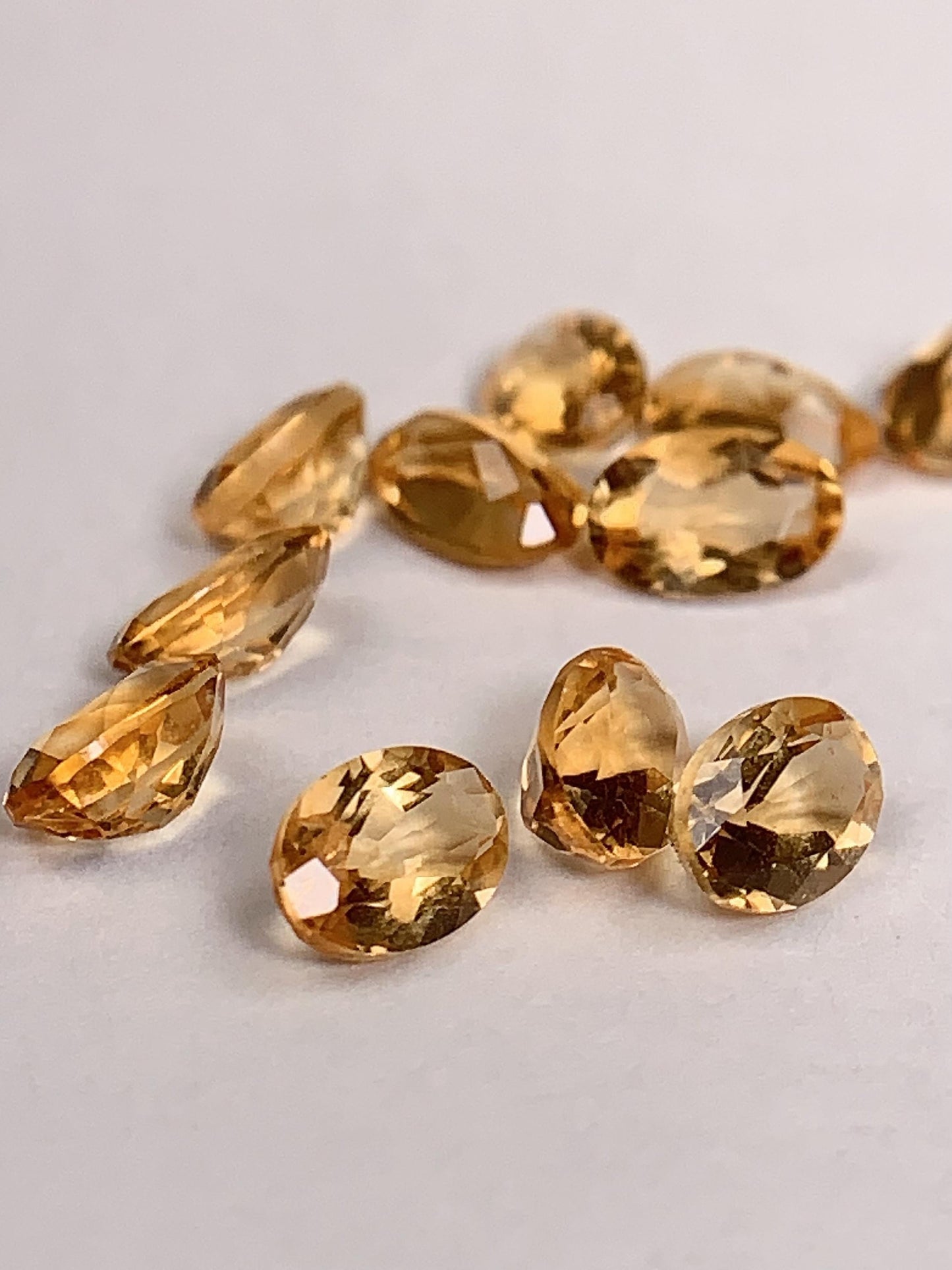 6mmx4mm Grade AAA Genuine Natural Yellow Citrine Loose Gems Gemstone faceted oval cut