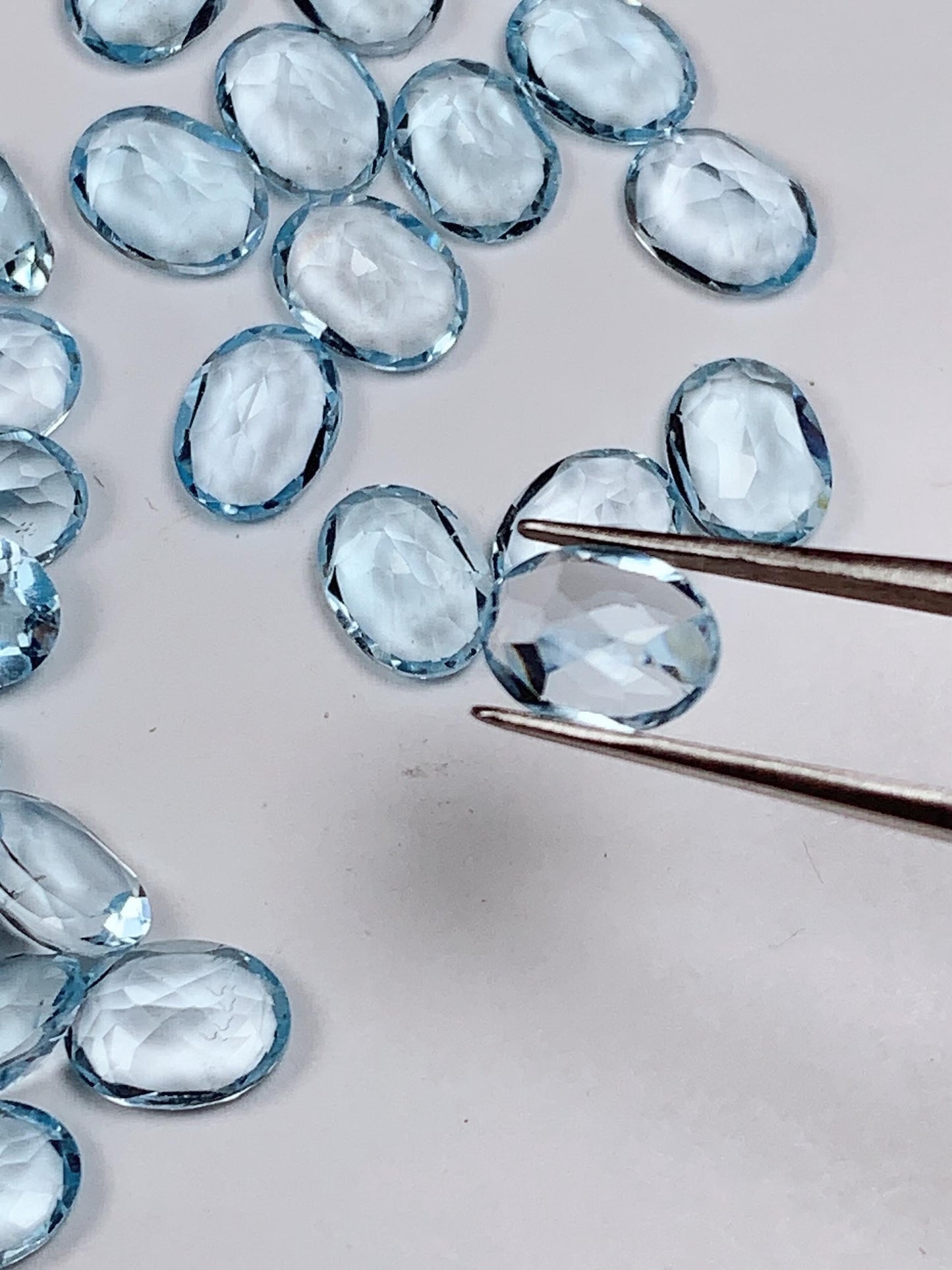 6x8mm  Grade AAA Genuine Natural Blue Topaz Loose Gems Gemstone faceted oval cut