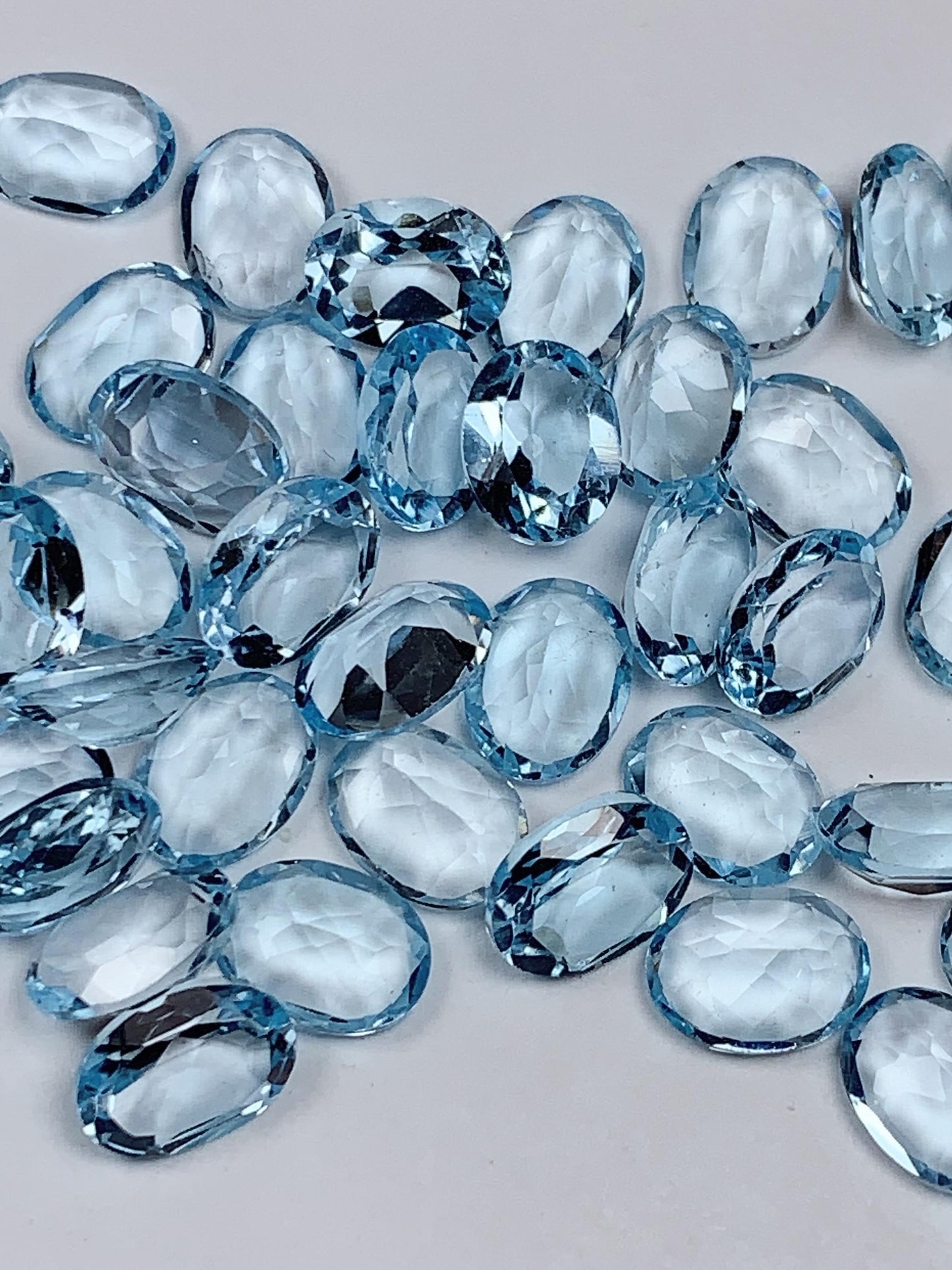 6x8mm  Grade AAA Genuine Natural Blue Topaz Loose Gems Gemstone faceted oval cut