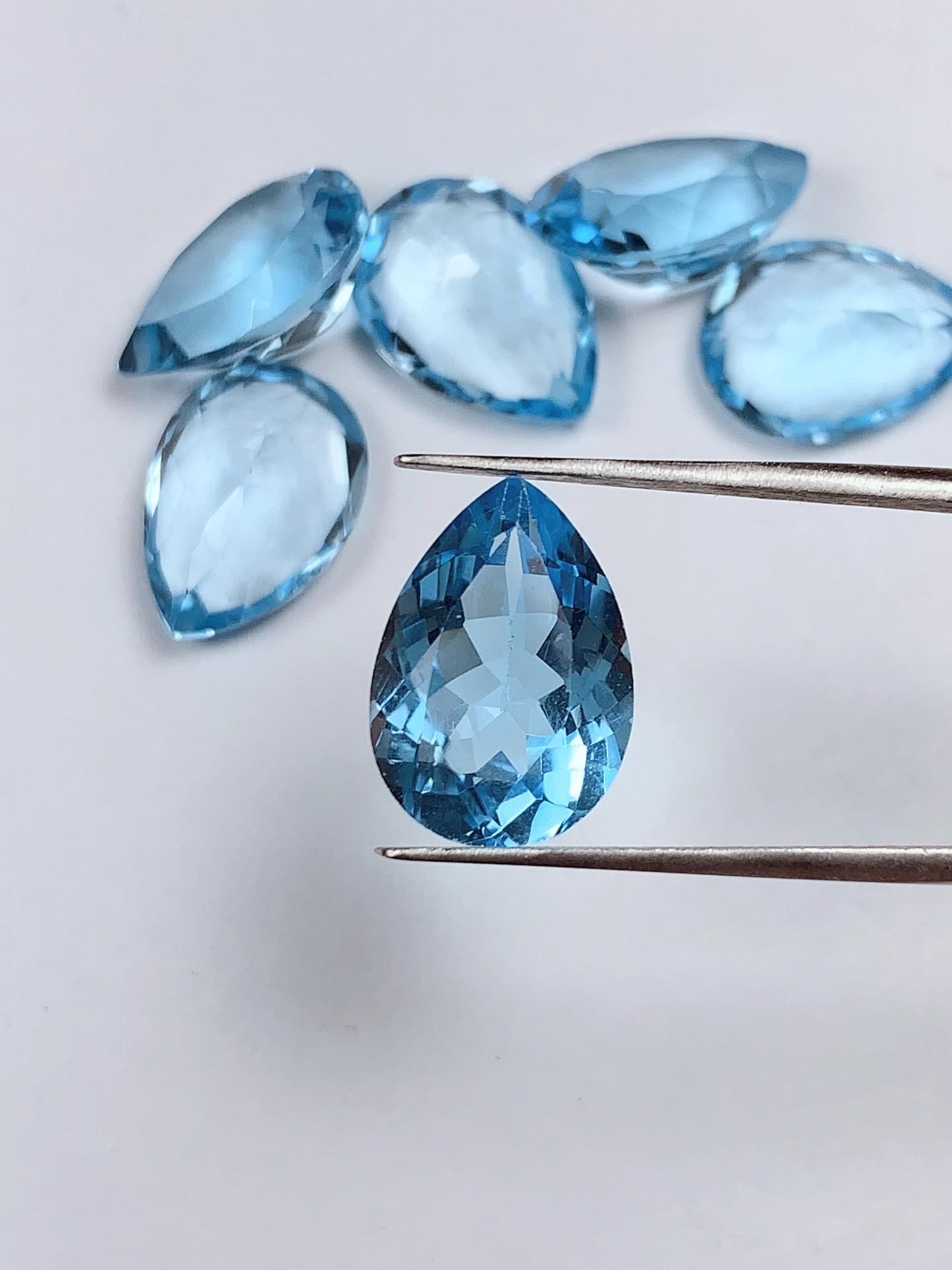 8x10mm  Grade AAA Genuine Natural Blue Topaz Loose Gems Gemstone faceted oval cut