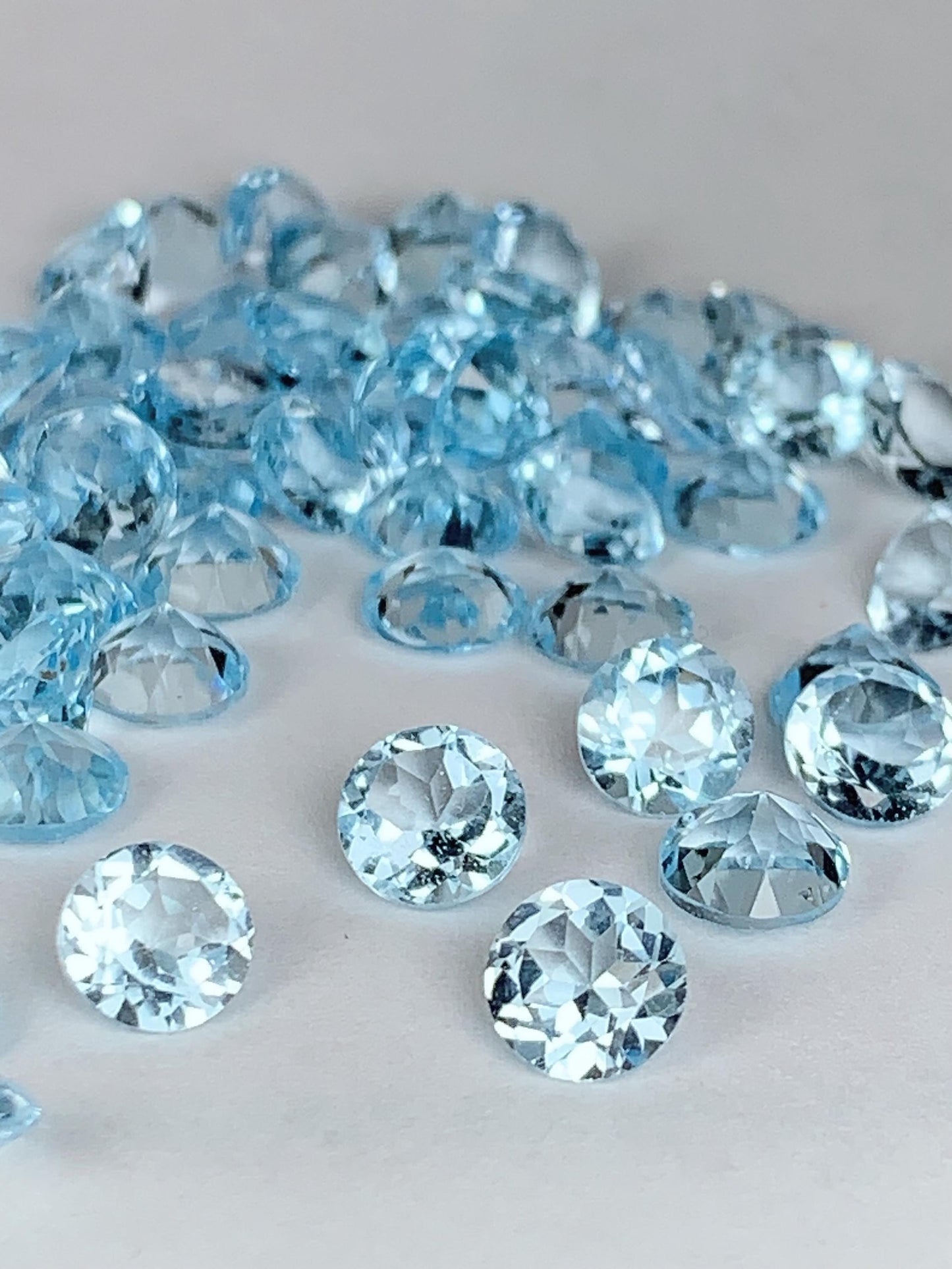 6mm Grade AAA Genuine Natural Blue Topaz  Loose Gems Gemstone faceted round cut