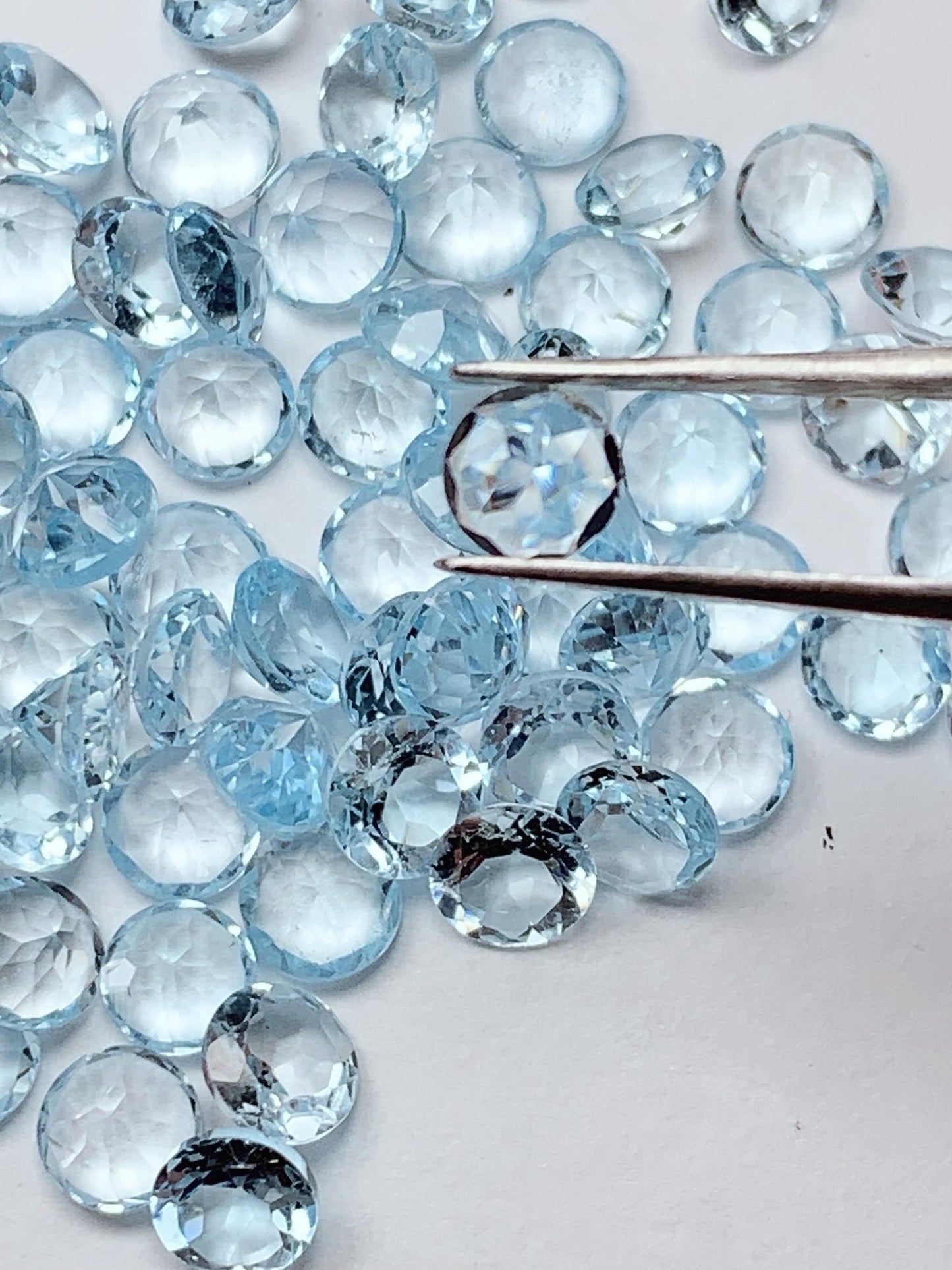 5mm Grade AAA Genuine Natural Blue Topaz  Loose Gems Gemstone faceted round cut