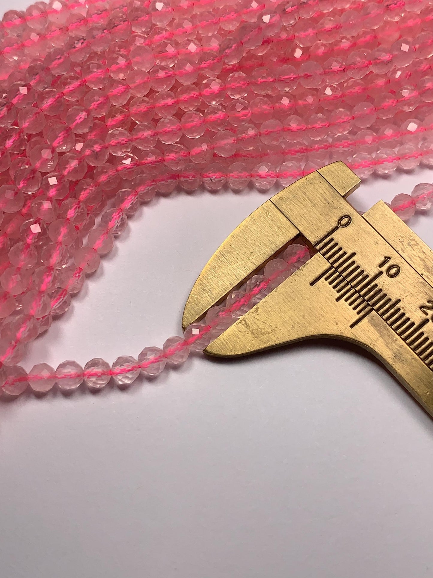 AAA Ttransparent Madagascar Pink Rose Quartz Faceted Round Beads Gemstone Strand 15.5 4mm