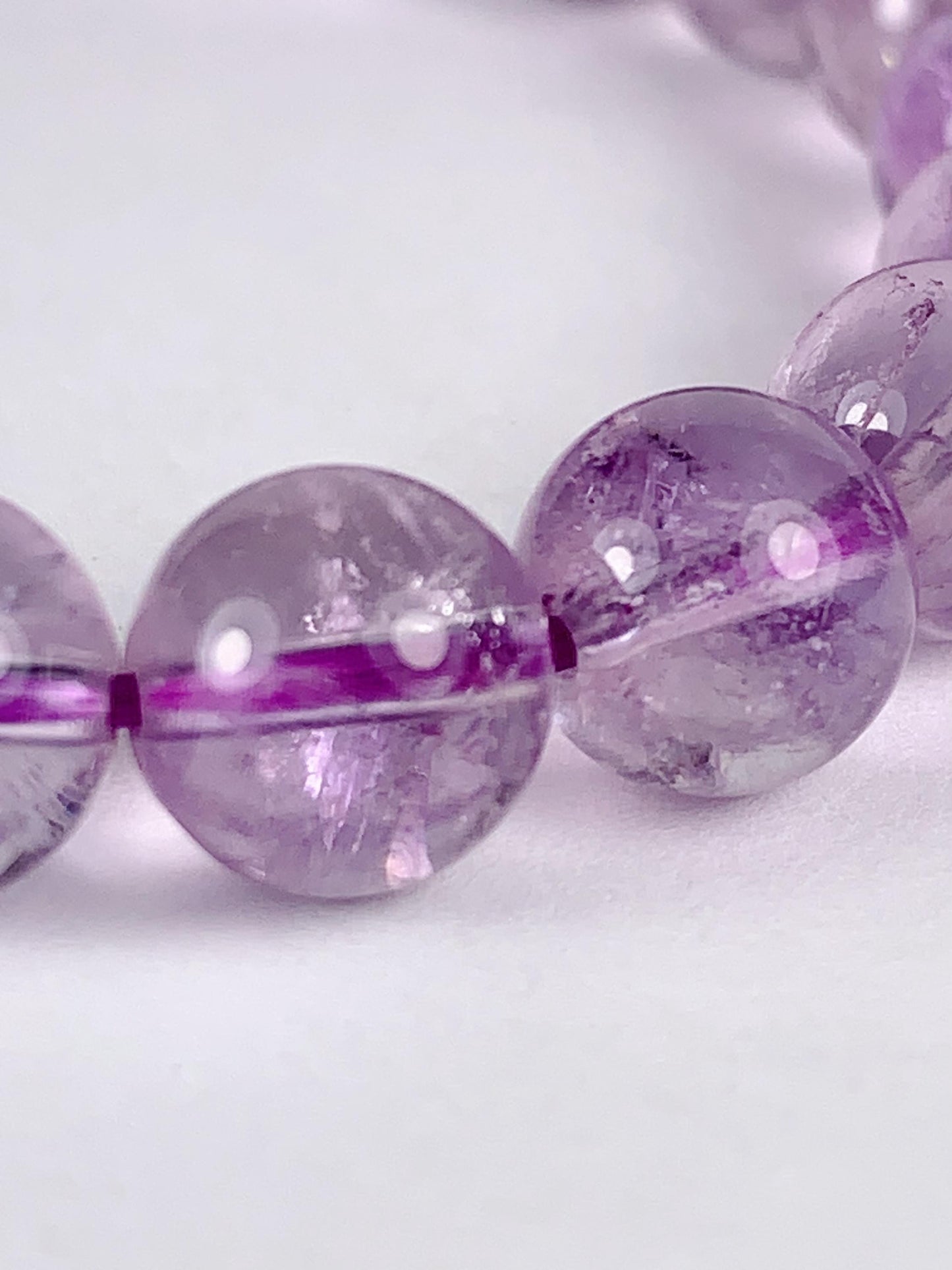 Natural Light  Purple Lavender Clear Ice cracks Amethyst Smooth Round Stretch Bracelet 8mm