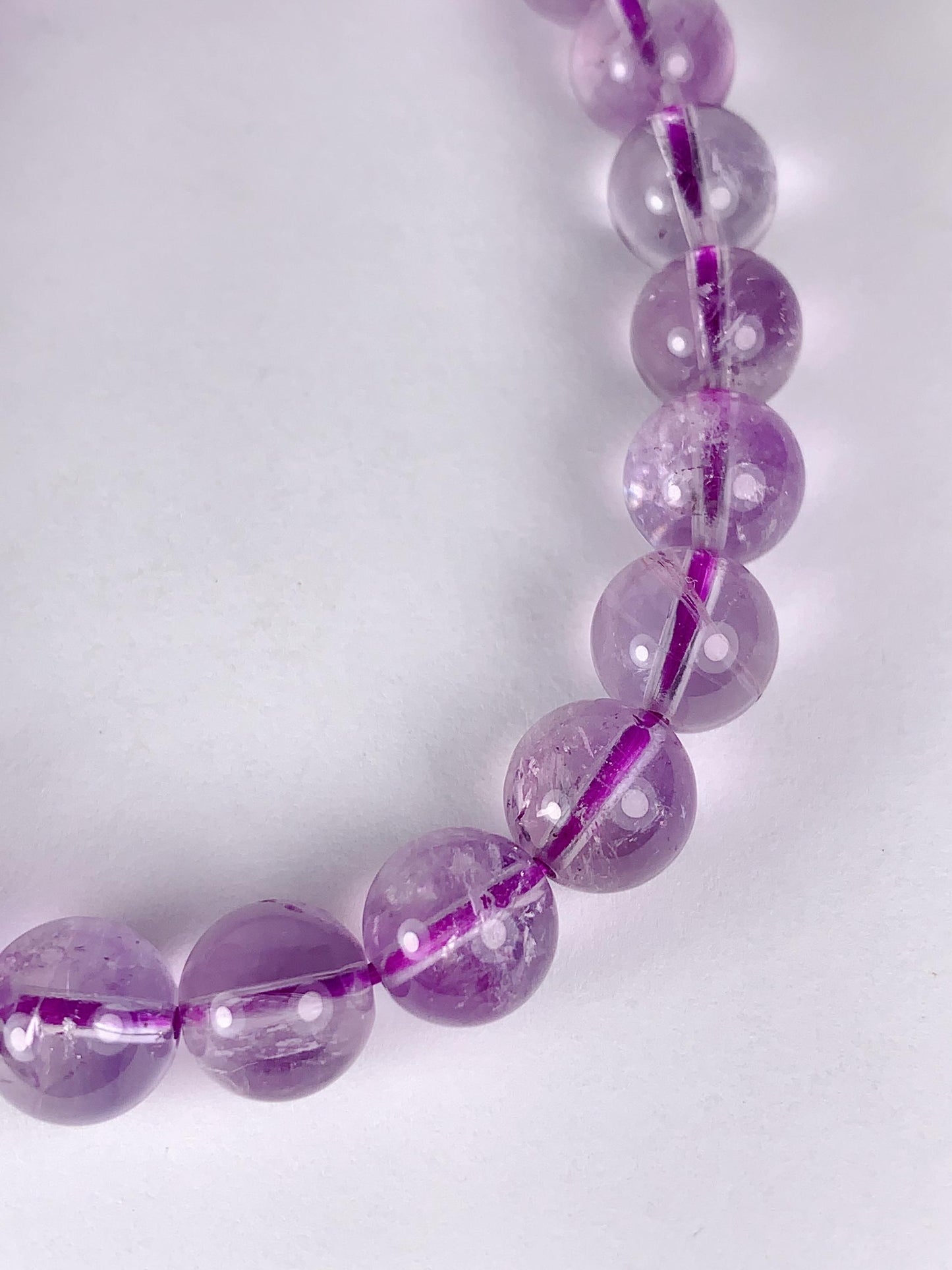 Natural Light  Purple Lavender Clear Ice cracks Amethyst Smooth Round Stretch Bracelet 8mm