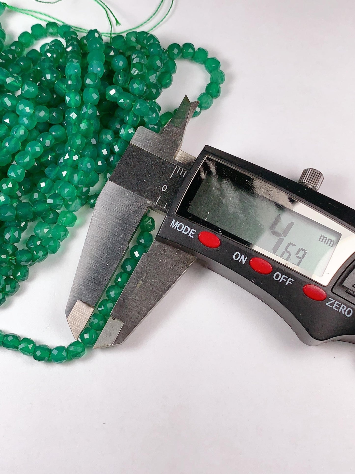 4.5mm + Very Good Quality Natural green Agate Cube Square Beads 15.5" Strand