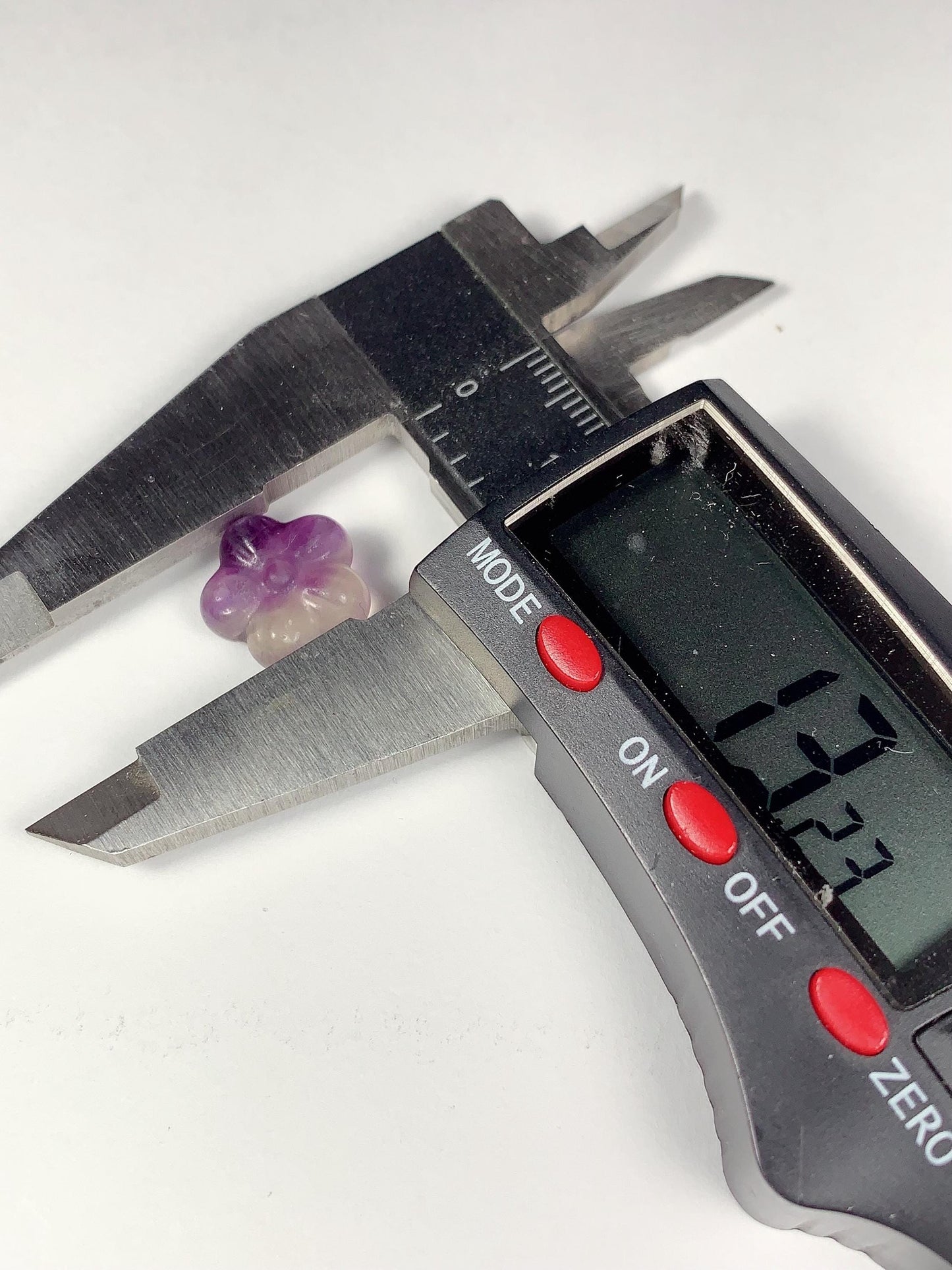 13mm Good Detail Carved  Natural Purple Fluorite Beads Loose Gems Gemstone Flowers cut