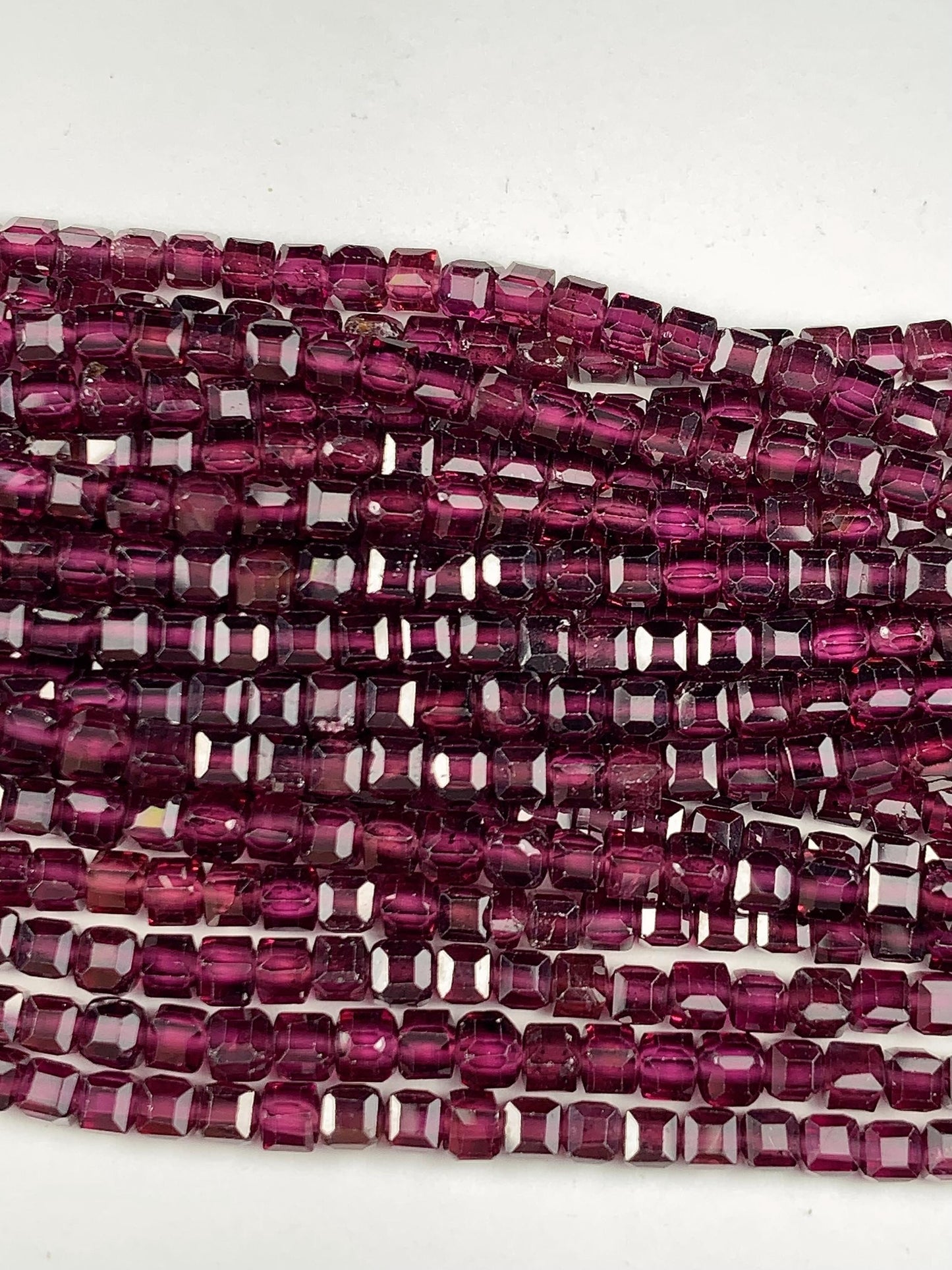 AAA Natural Magenta Purple Garnet Faceted Cube Square Dice Beads Strand 15.5  2mm 3mm Gemstone