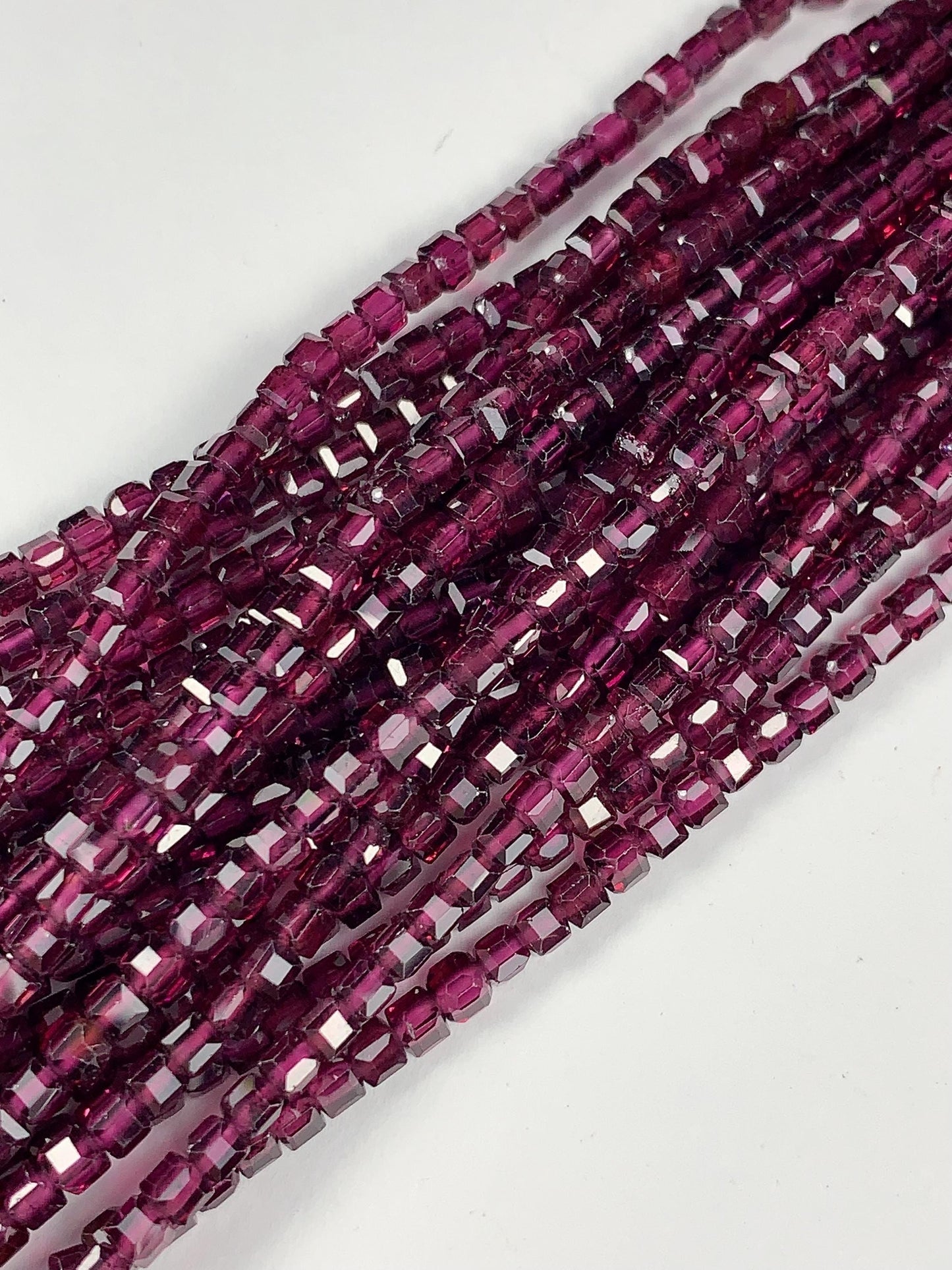 AAA Natural Magenta Purple Garnet Faceted Cube Square Dice Beads Strand 15.5  2mm 3mm Gemstone