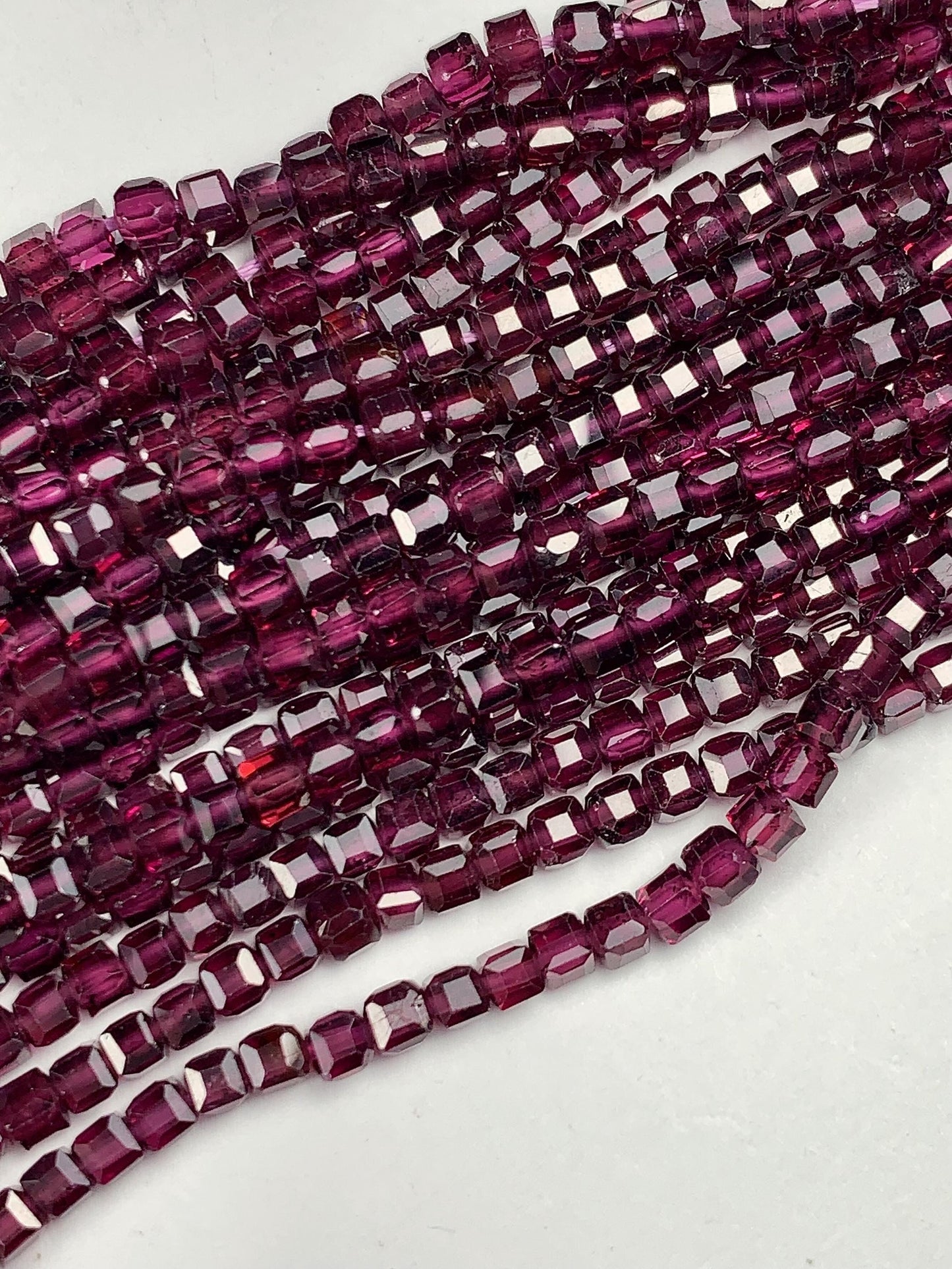 AAA Natural Magenta Purple Garnet Faceted Cube Square Dice Beads Strand 15.5  2mm 3mm Gemstone