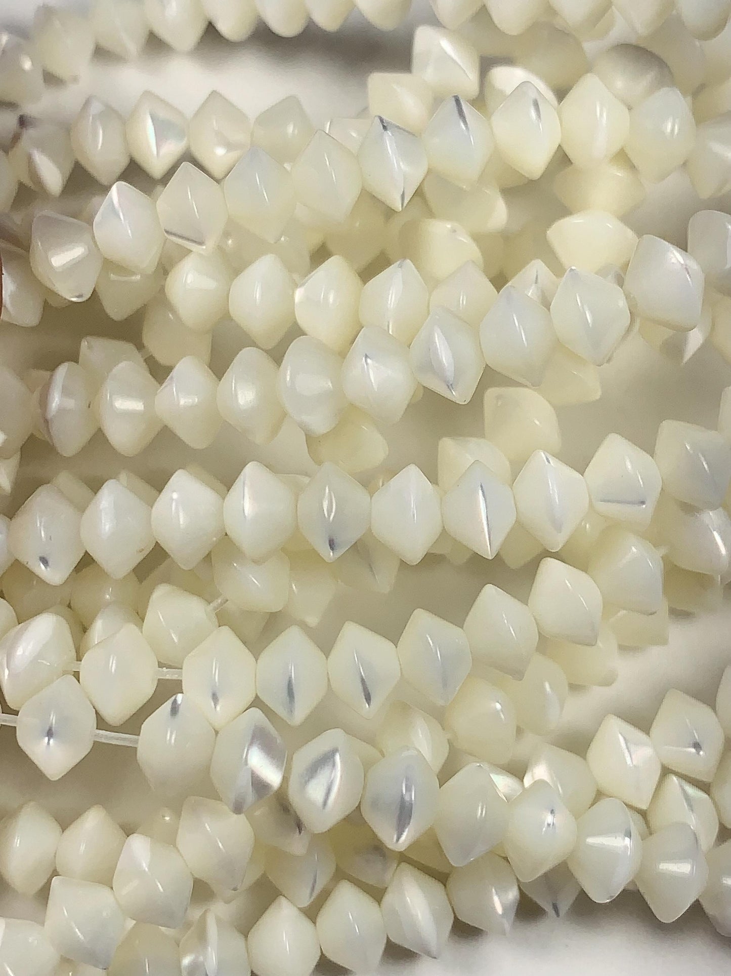 4x6mm AAA Natural White Mother of pearl Shell Bicone Rondelle Shape Beads 15Strand