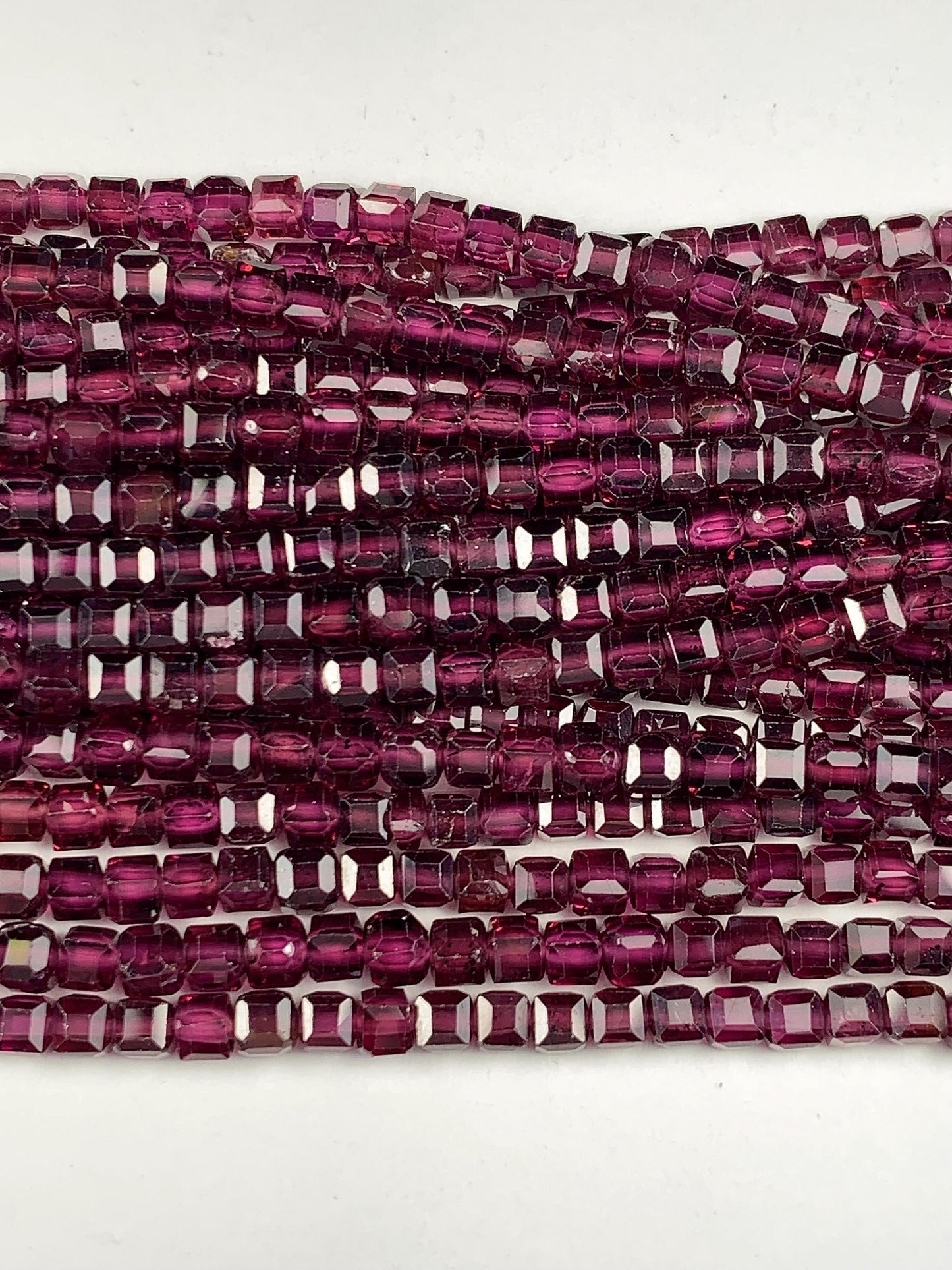 AAA Natural Magenta Purple Garnet Faceted Cube Square Dice Beads Strand 15.5  2mm 3mm Gemstone